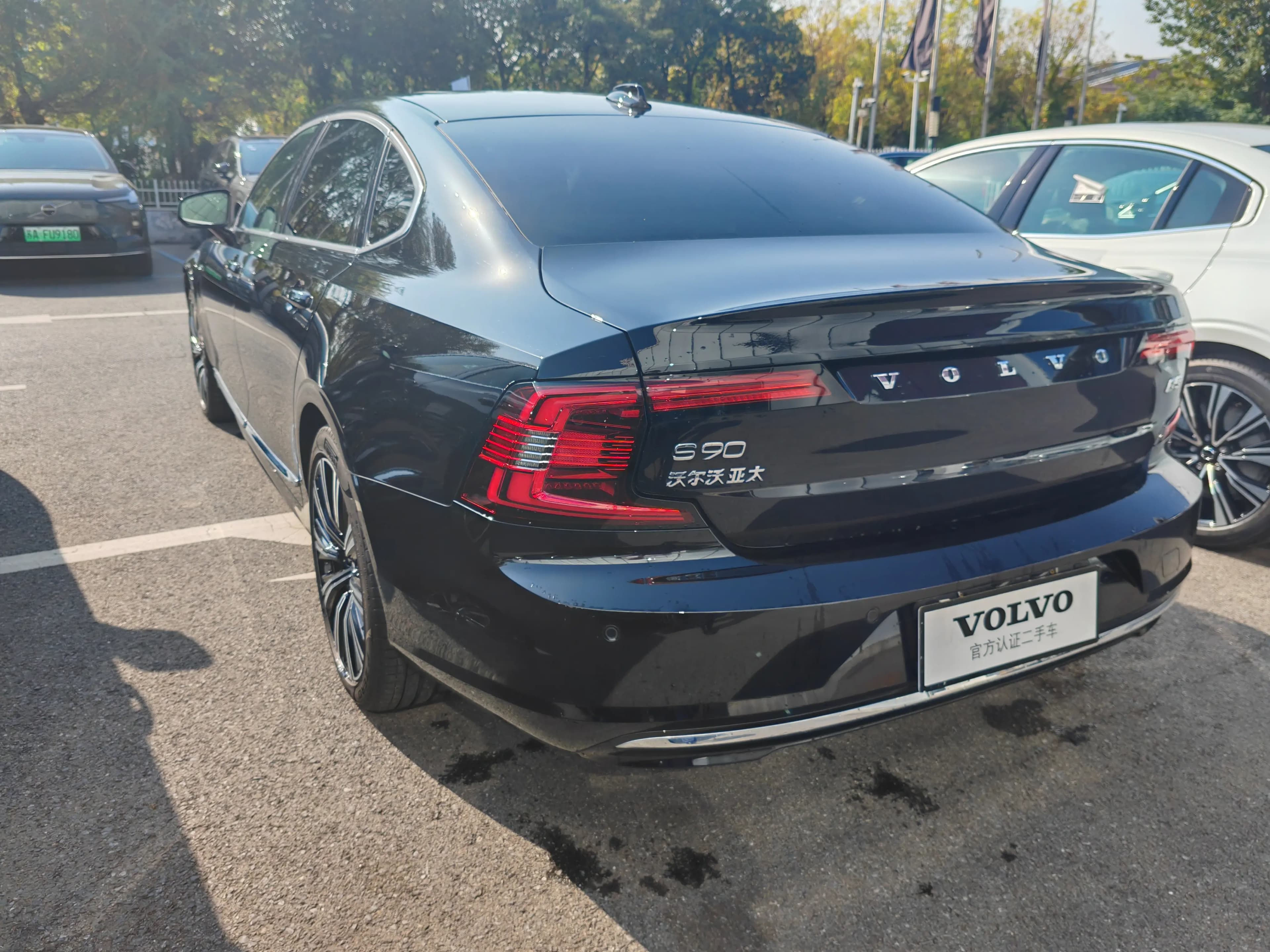 Volvo S90 2025 г. 9119 км. — фото 4