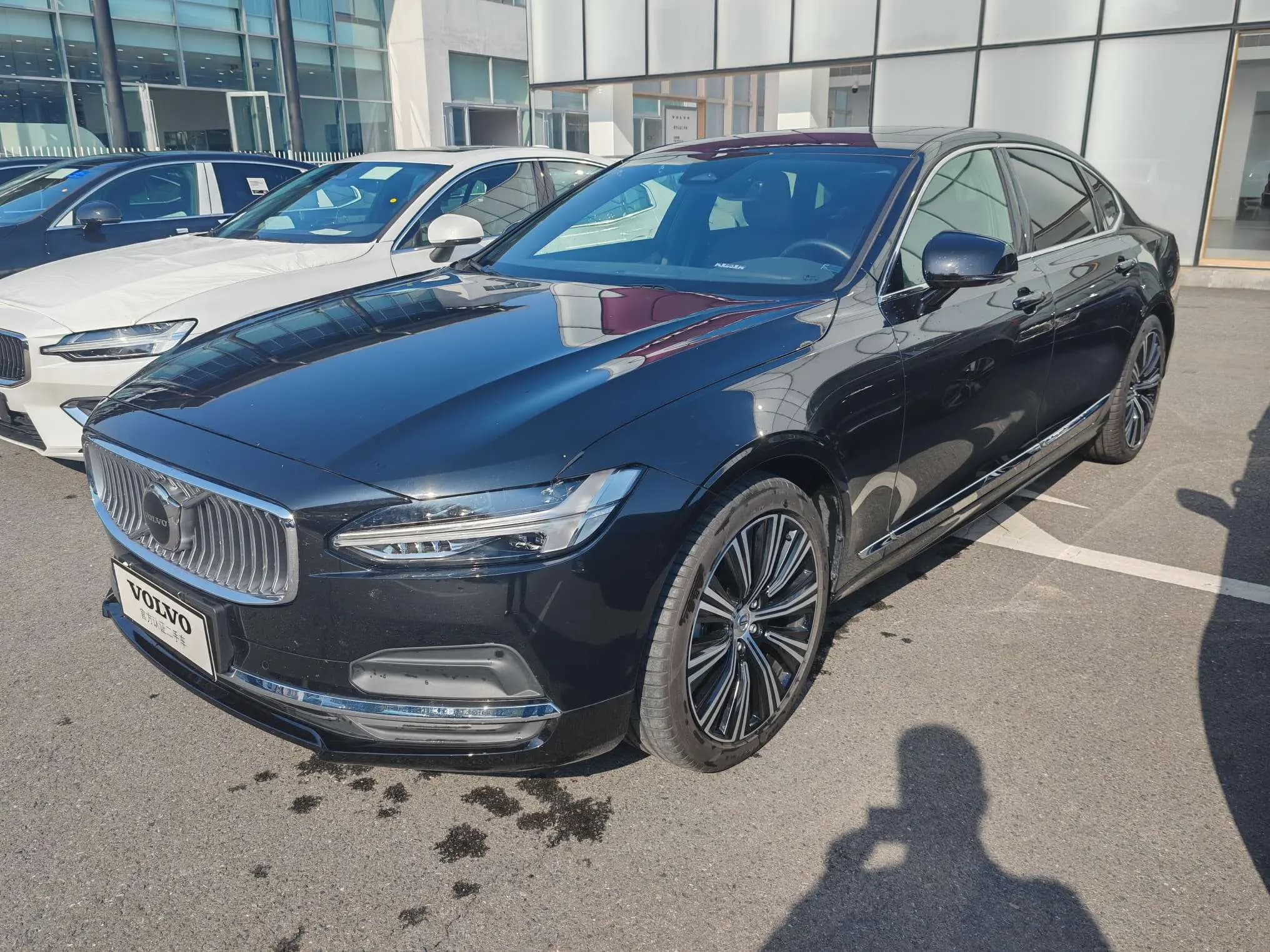 Volvo S90 2025 г. 9119 км. — фото 8