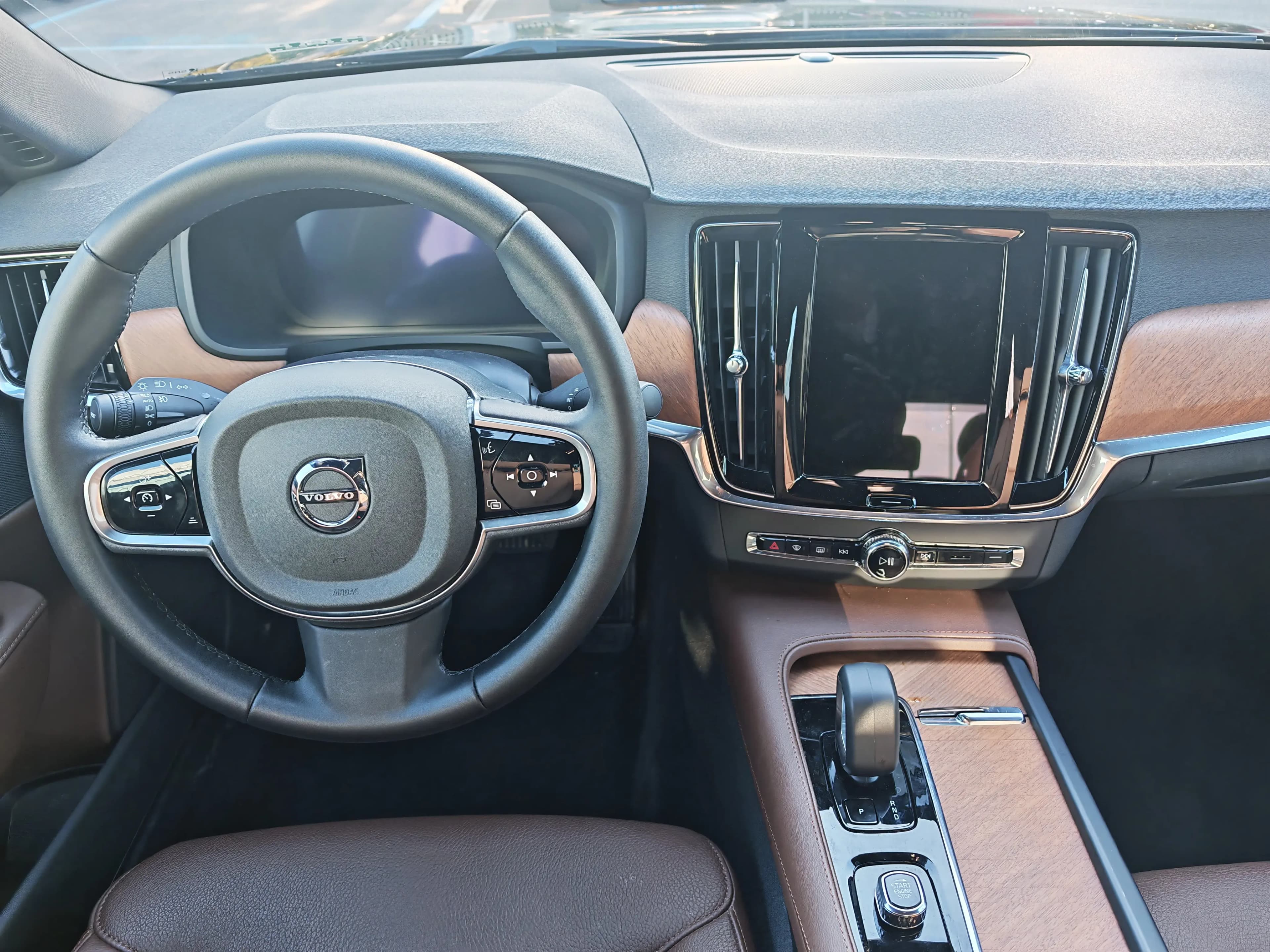 Volvo S90 2025 г. 8120 км. — фото 16