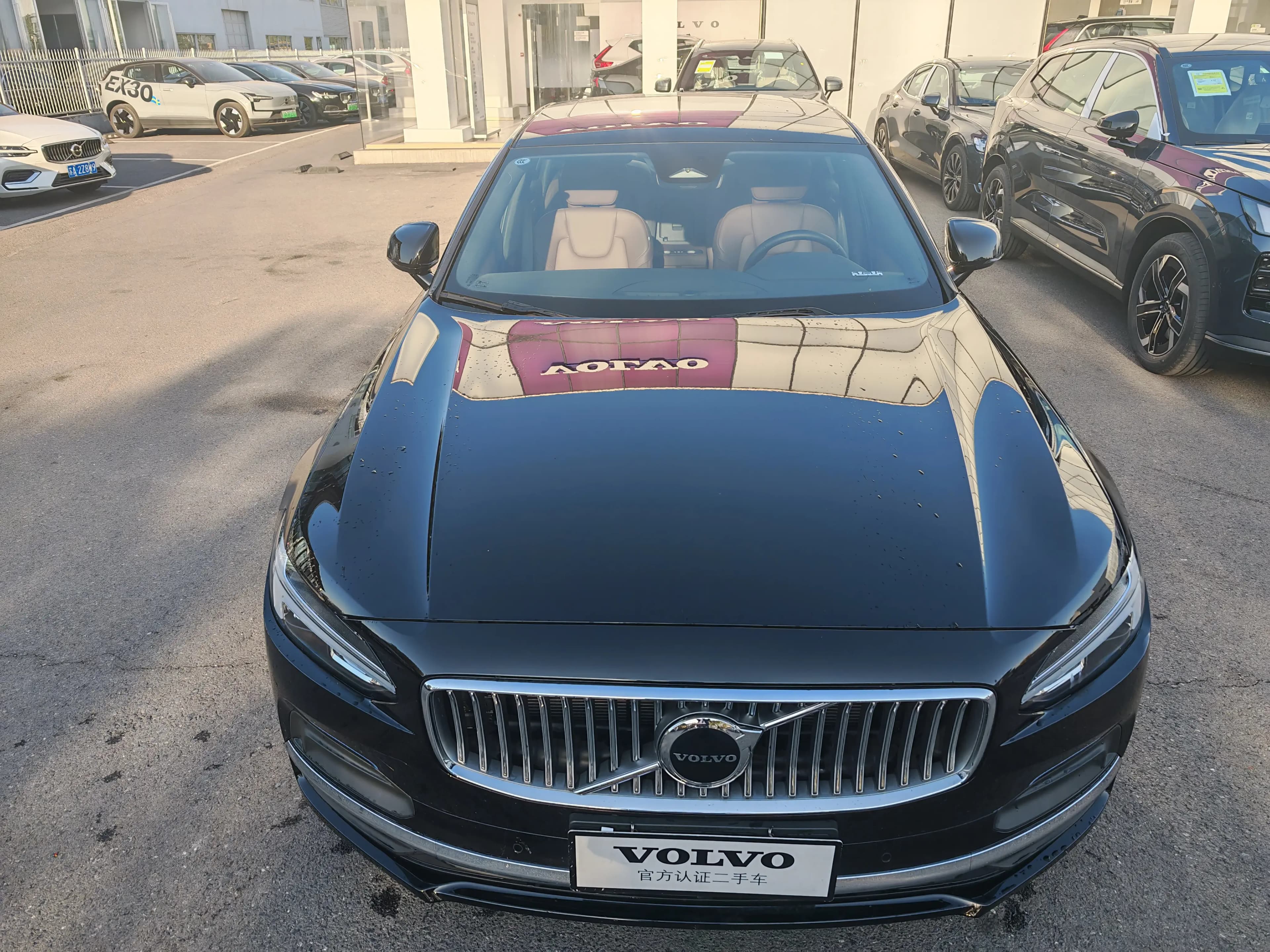Volvo S90 2025 г. 8120 км. — фото 9