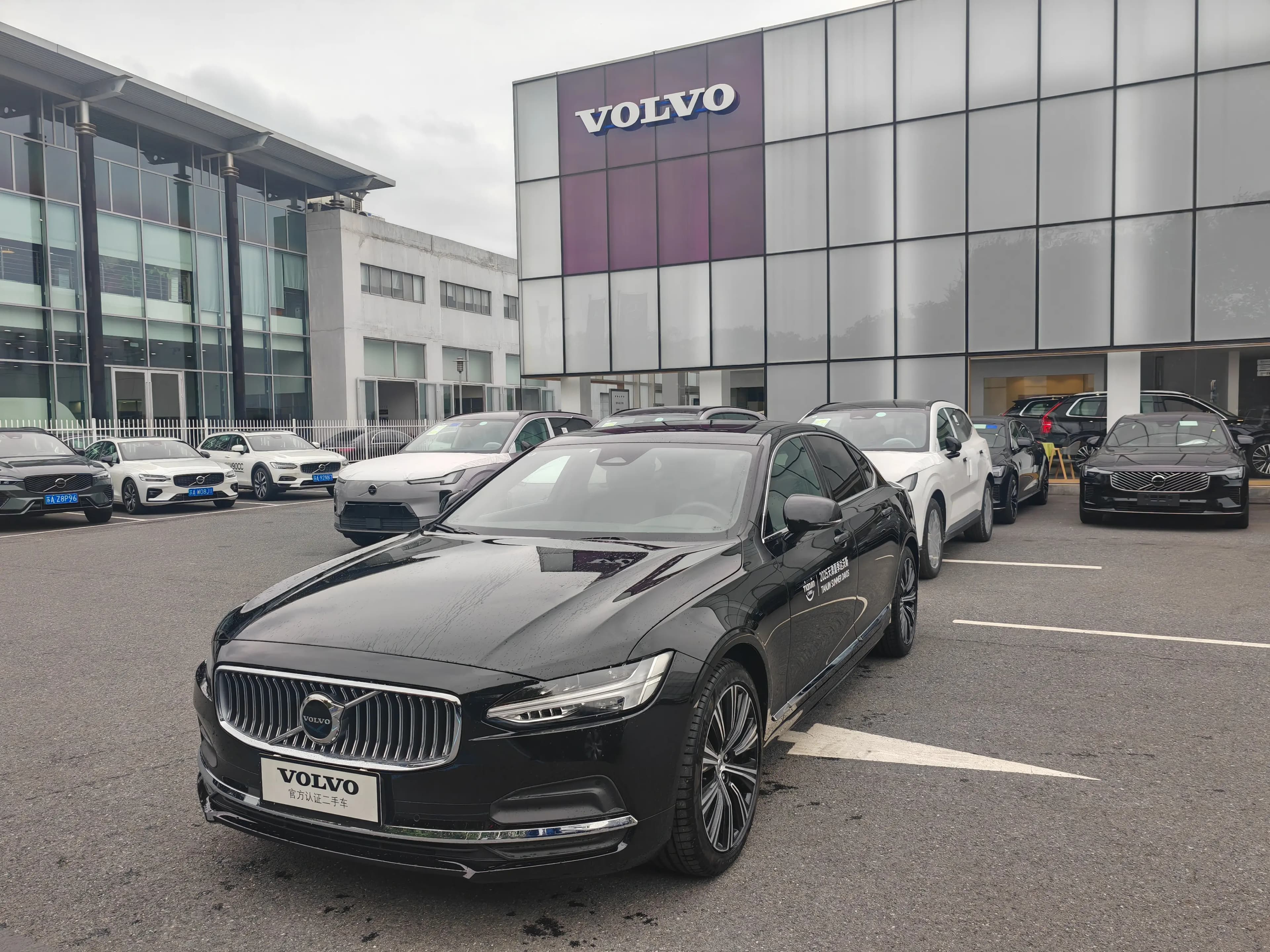 Volvo S90 2025 г. 722 км.