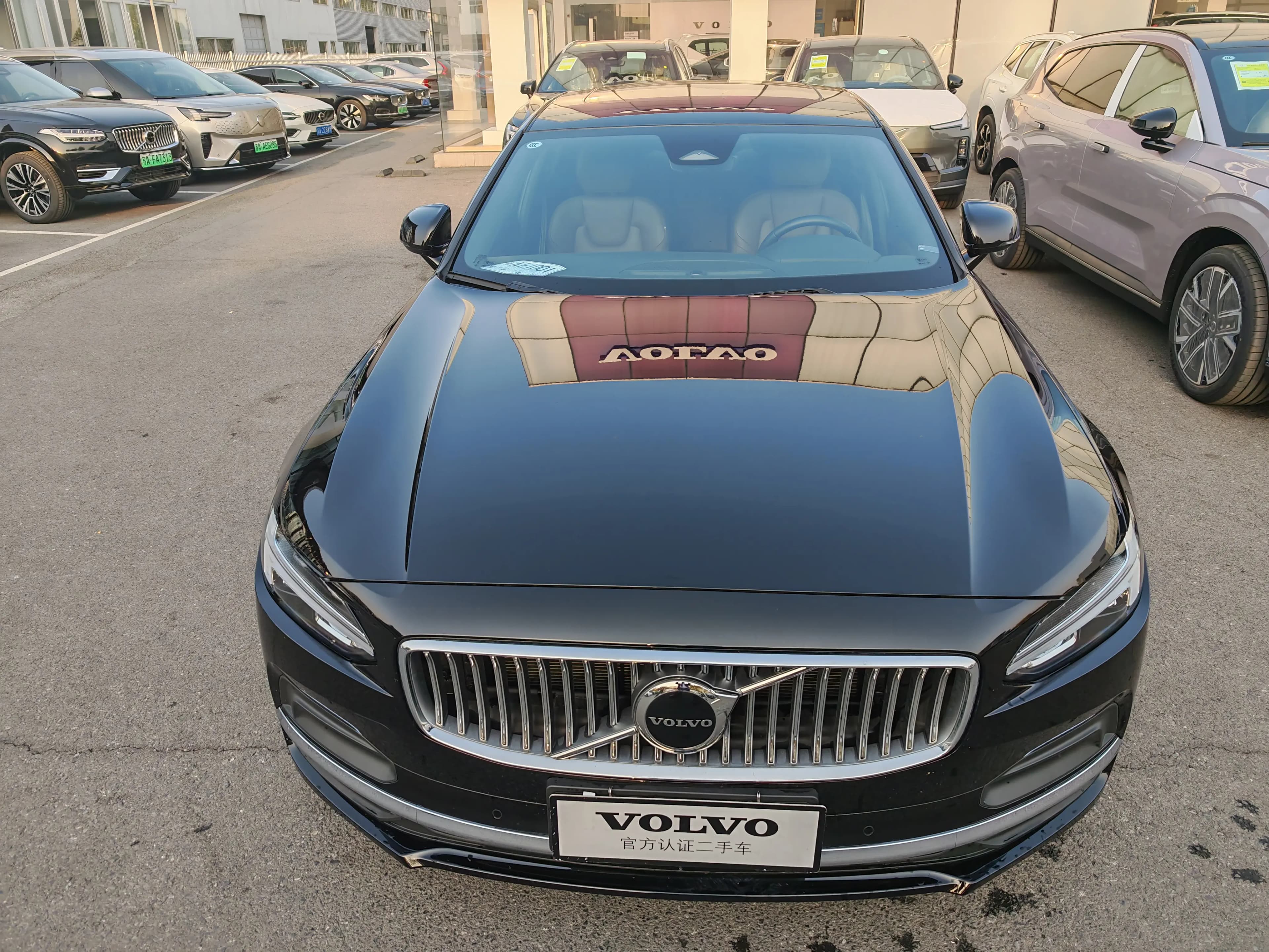 Volvo S90 2025 г. 14123 км. — фото 6