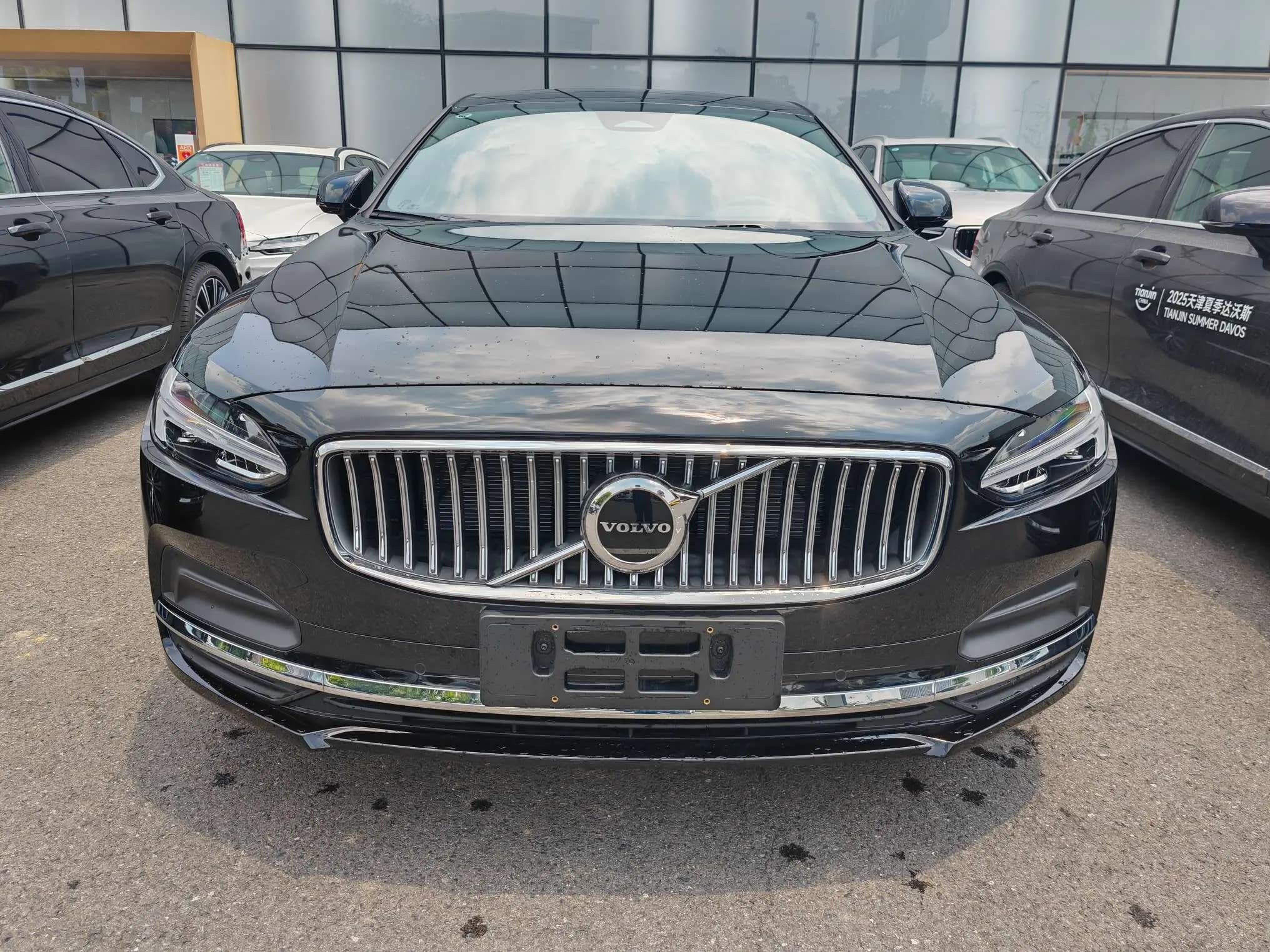 Volvo S90 2025 г. 725 км. — фото 2
