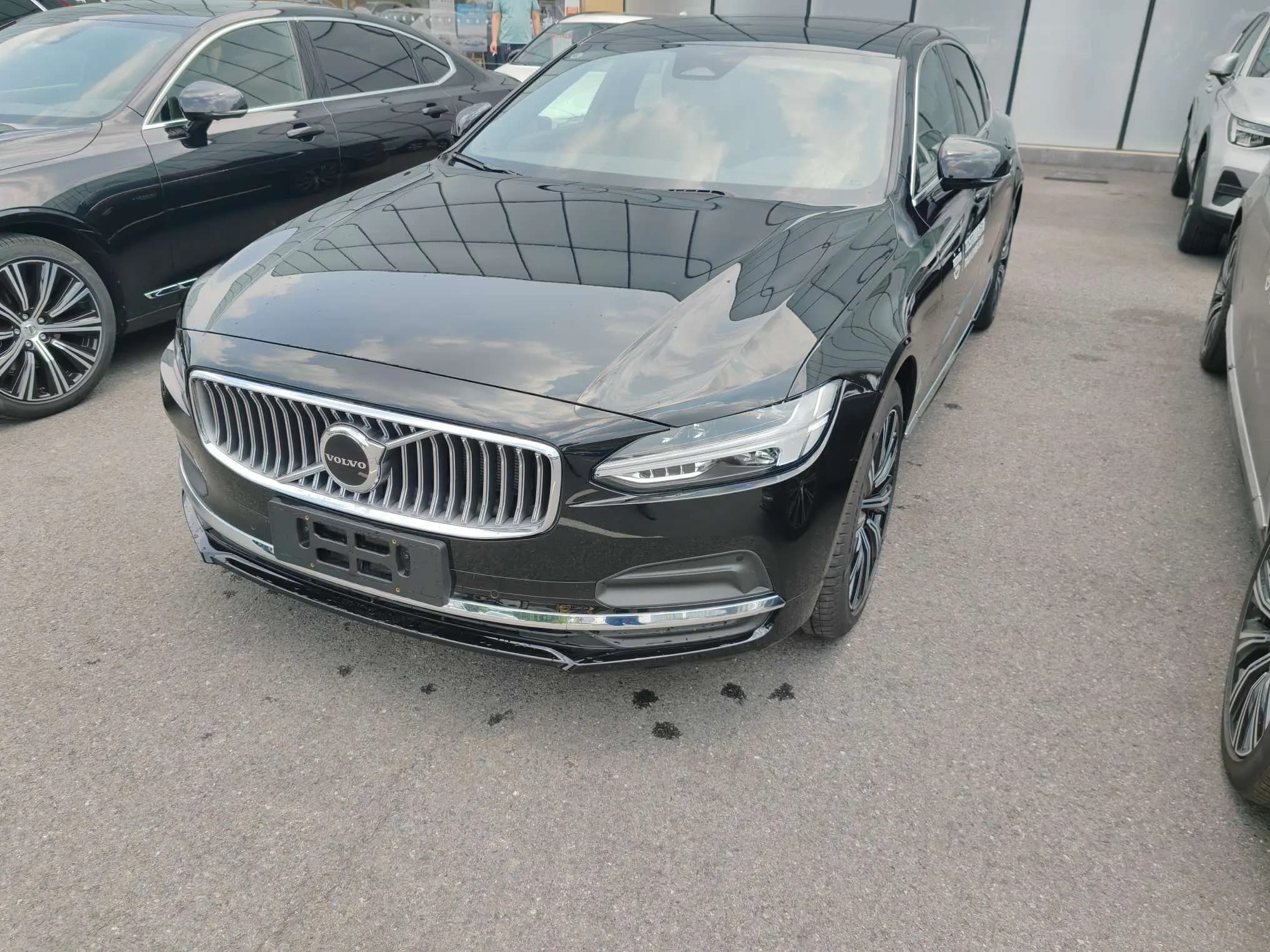 Volvo S90 2025 г. 725 км. — фото 8