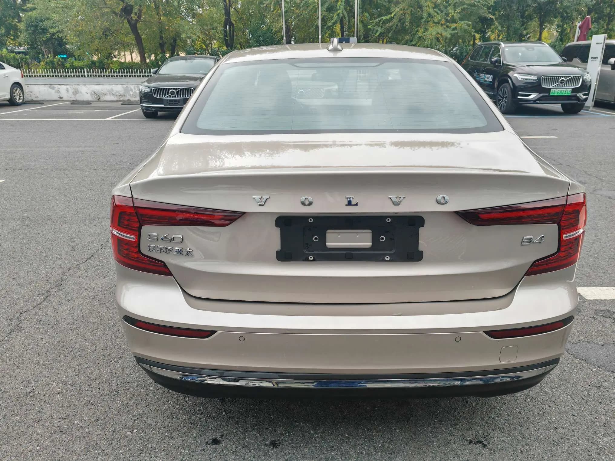 Volvo S60 2025 г. 7131 км. — фото 4