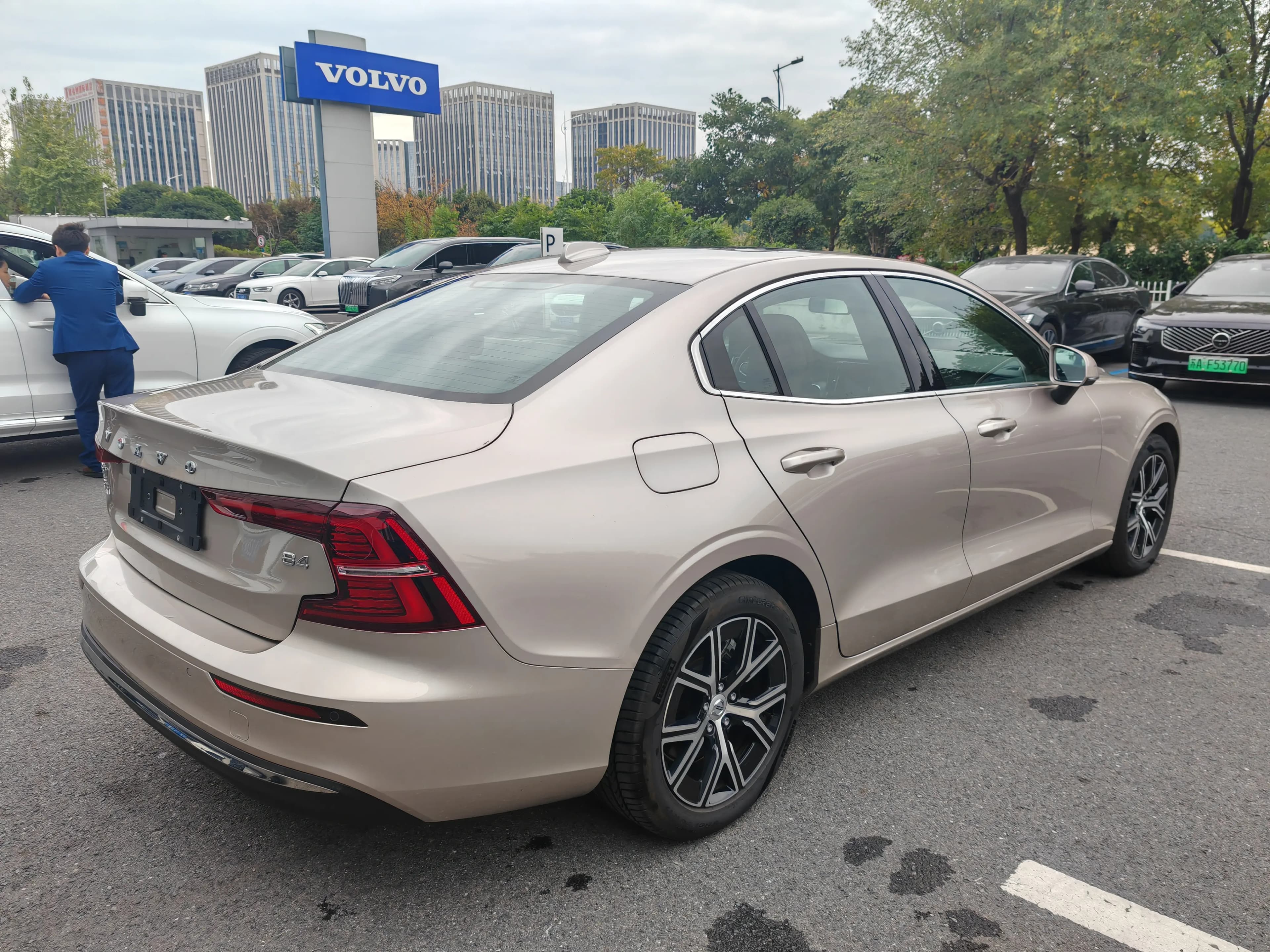 Volvo S60 2025 г. 7131 км. — фото 5