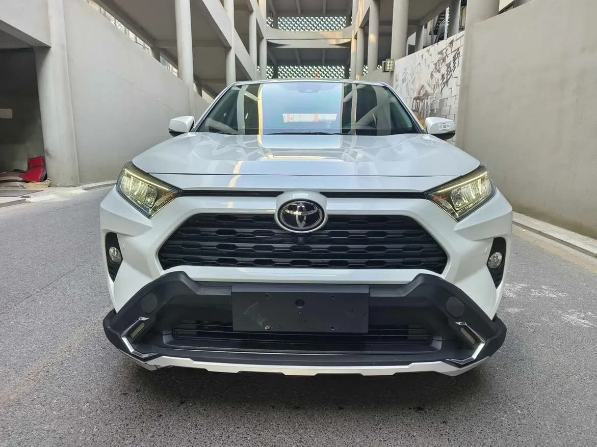 Toyota RAV4 2021 г. 25663 км. — фото 2