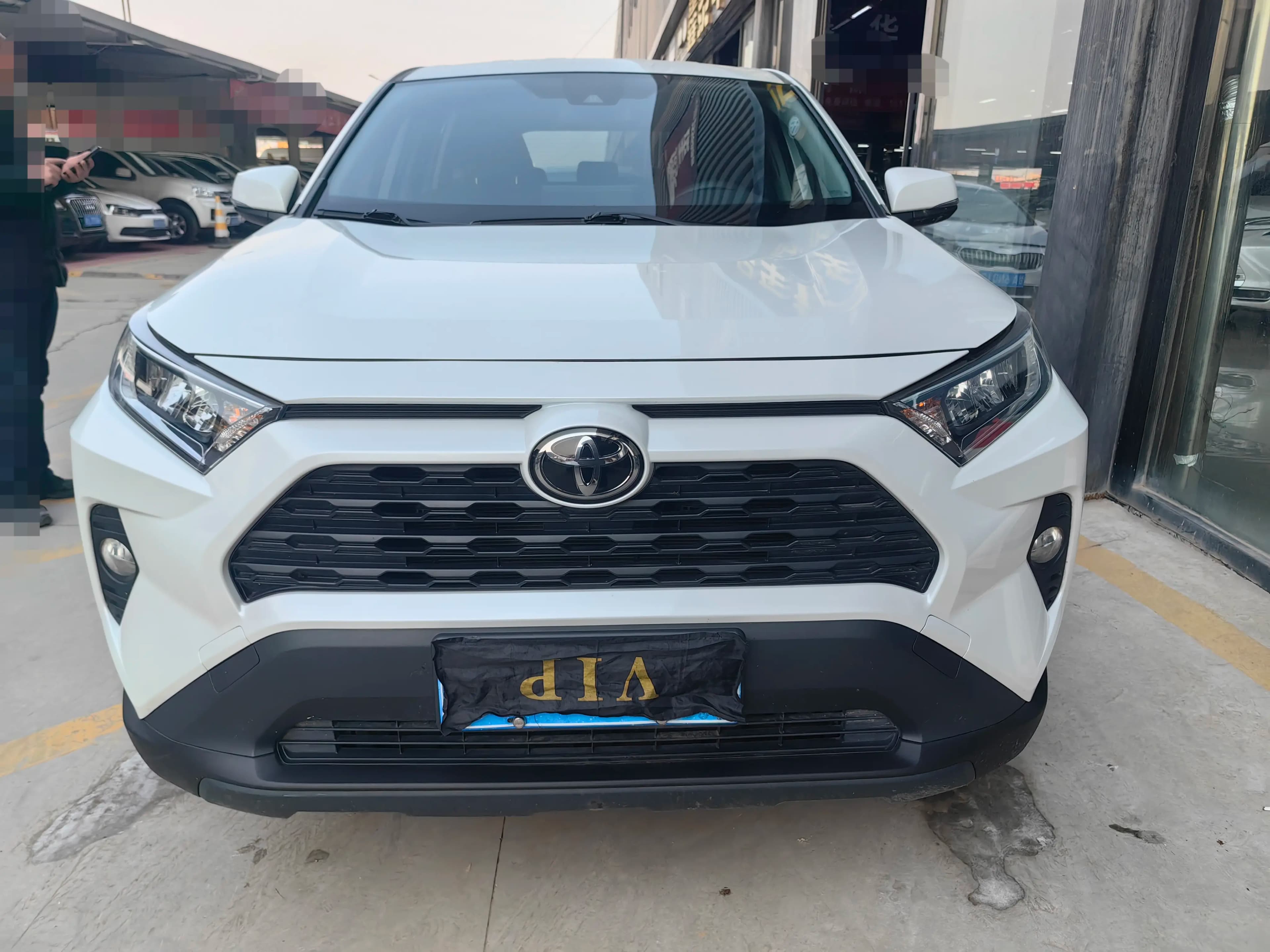 Toyota RAV4 2023 г. 90065 км. — фото 2