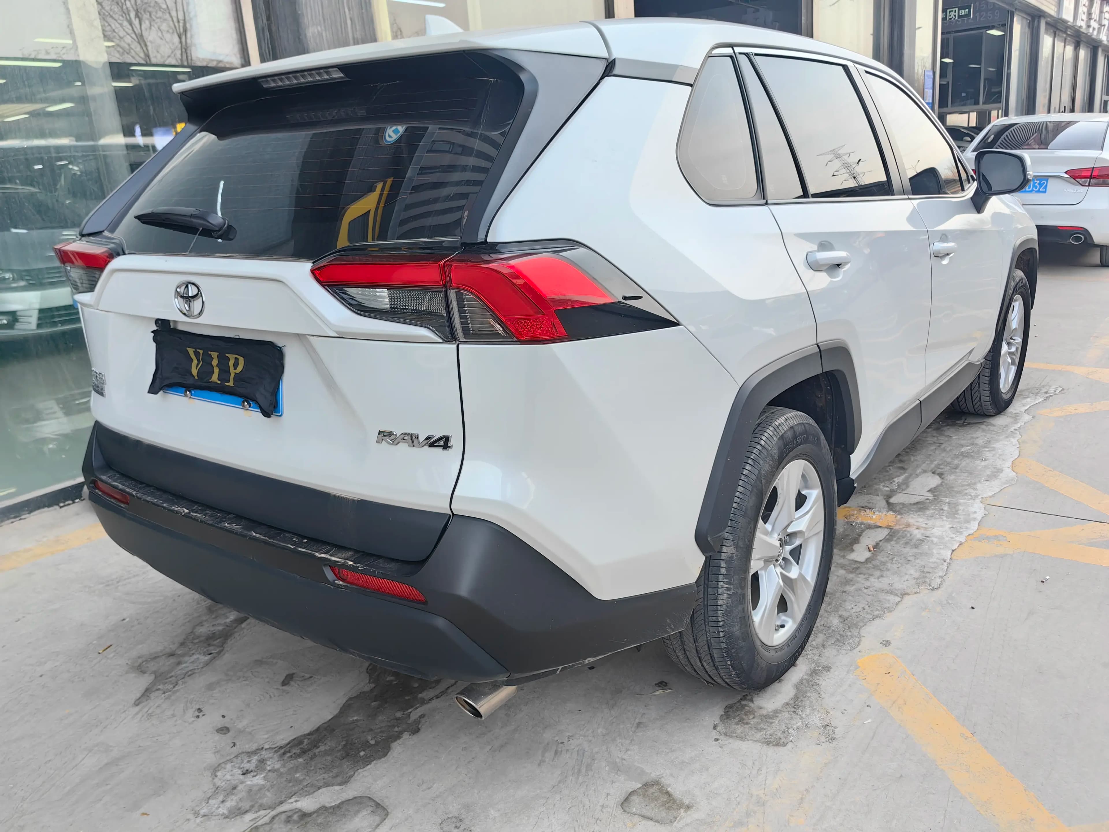 Toyota RAV4 2023 г. 90065 км. — фото 6