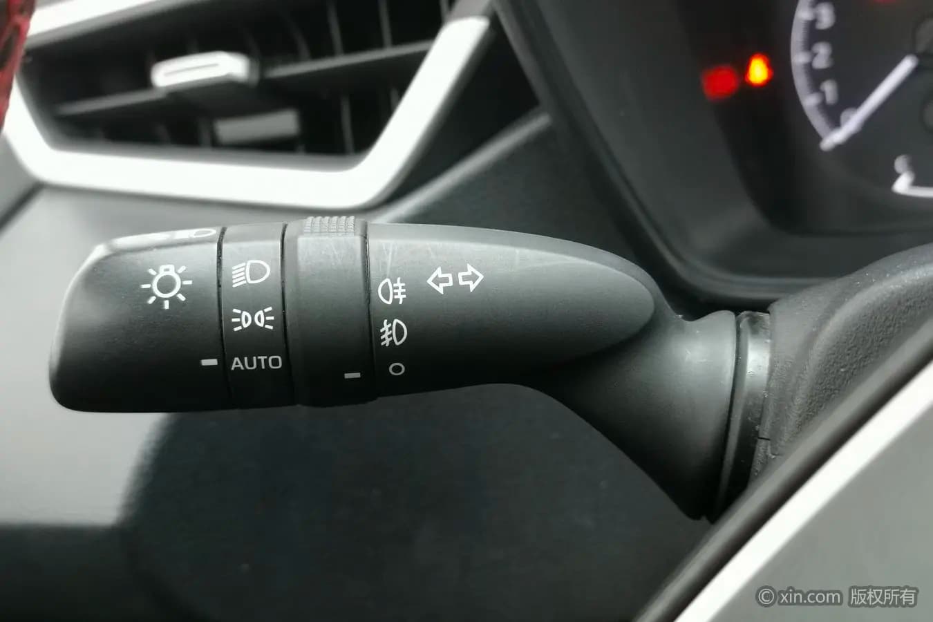 Toyota Corolla 2021 г. 73702 км. — фото 16