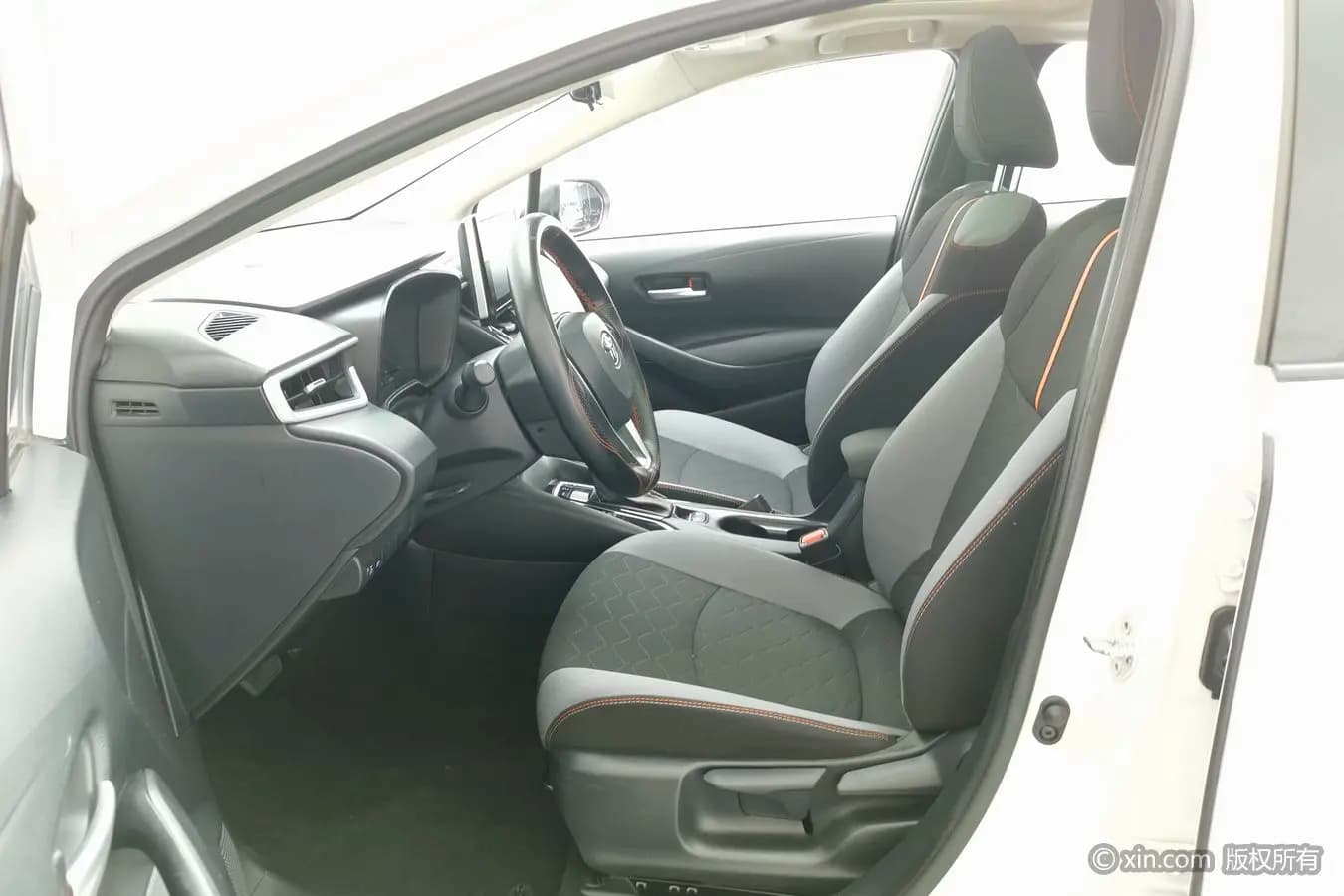 Toyota Corolla 2021 г. 73702 км. — фото 17