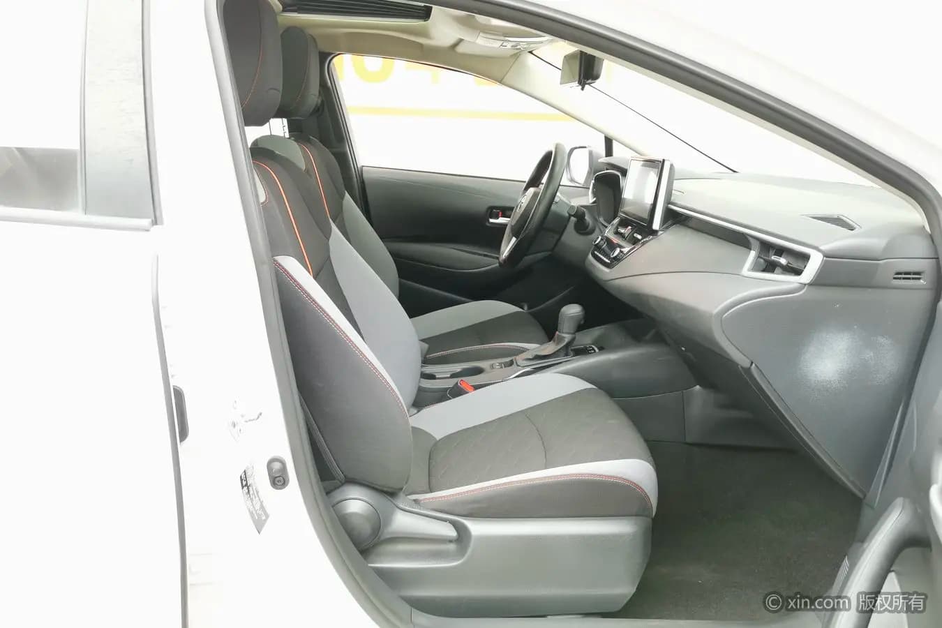 Toyota Corolla 2021 г. 73702 км. — фото 19
