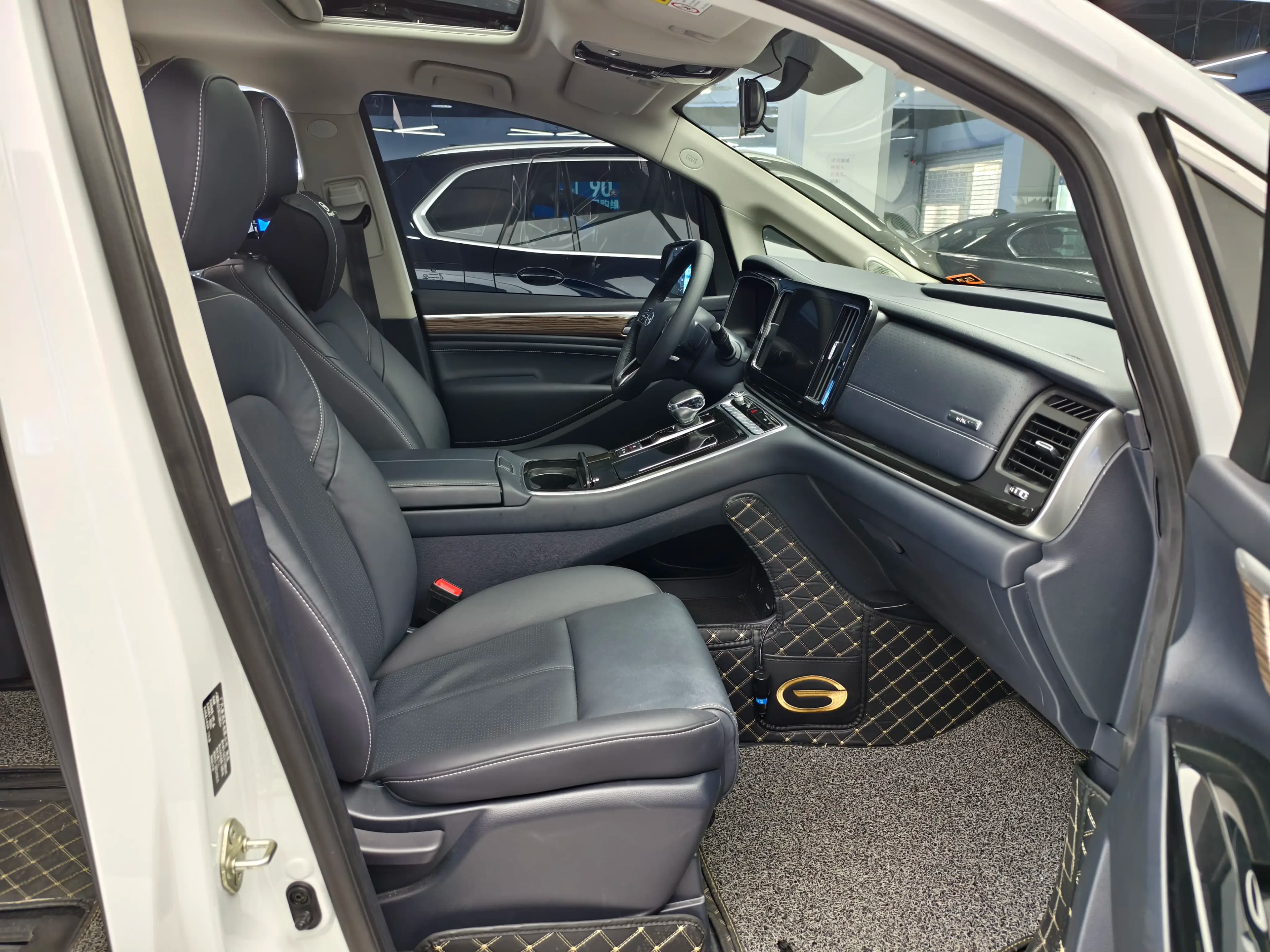 GAC Trumpchi M8 2022 г. 23013 км. — фото 8