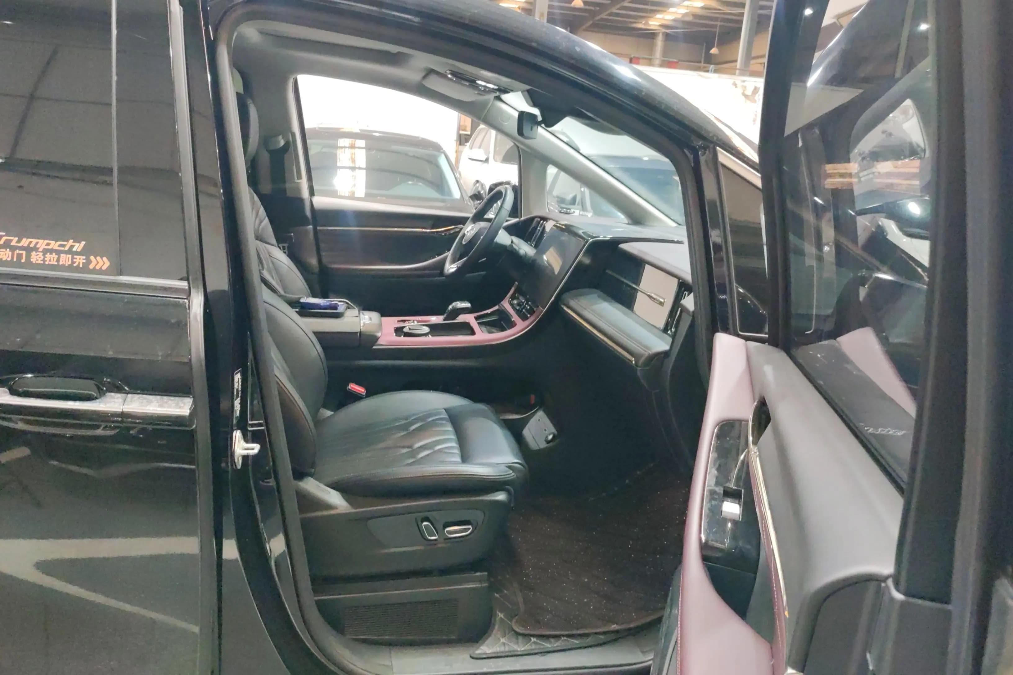 GAC Trumpchi M8 2023 г. 49000 км. — фото 17