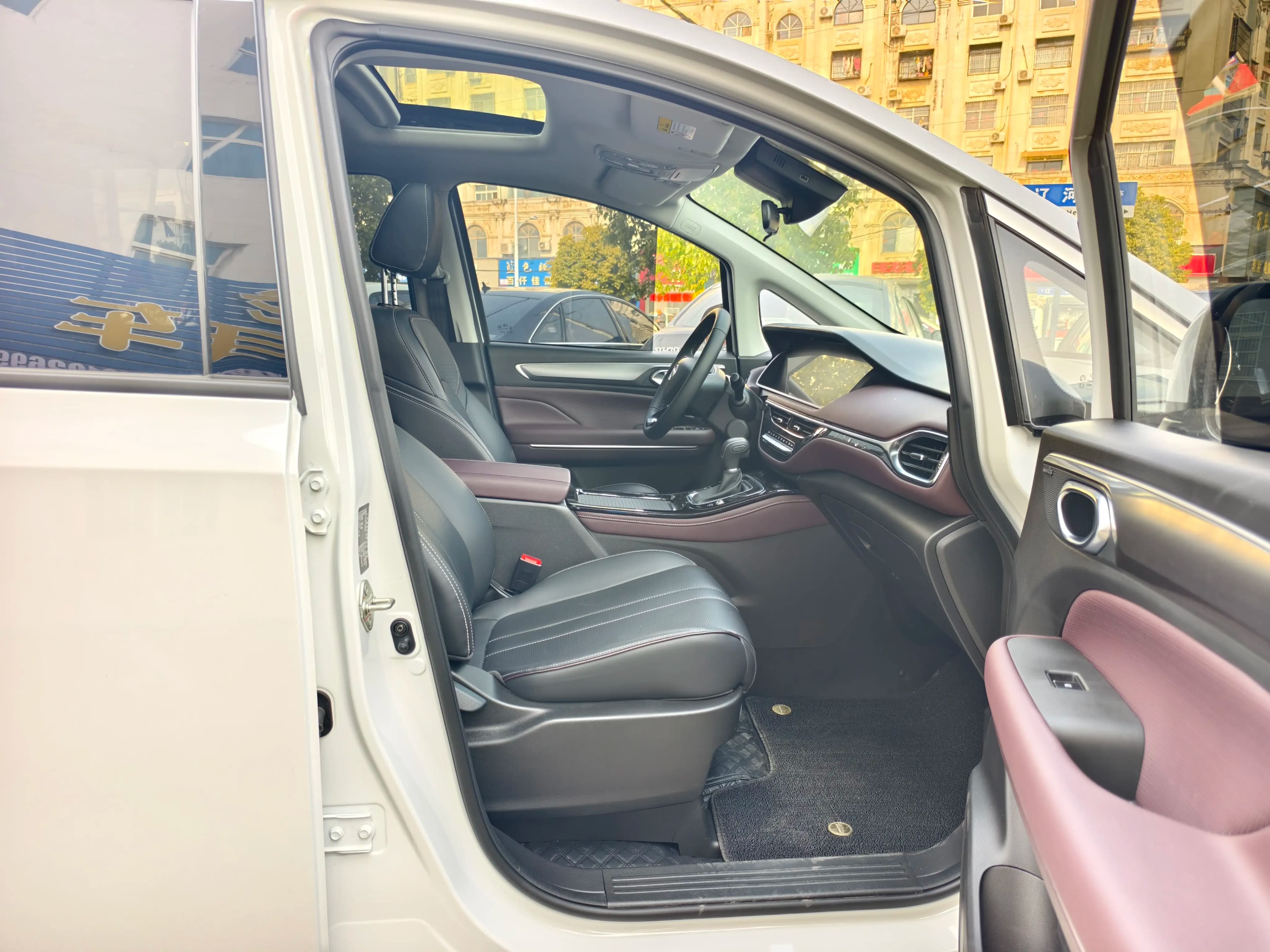 GAC Trumpchi M6 2024 г. 6545 км. — фото 9