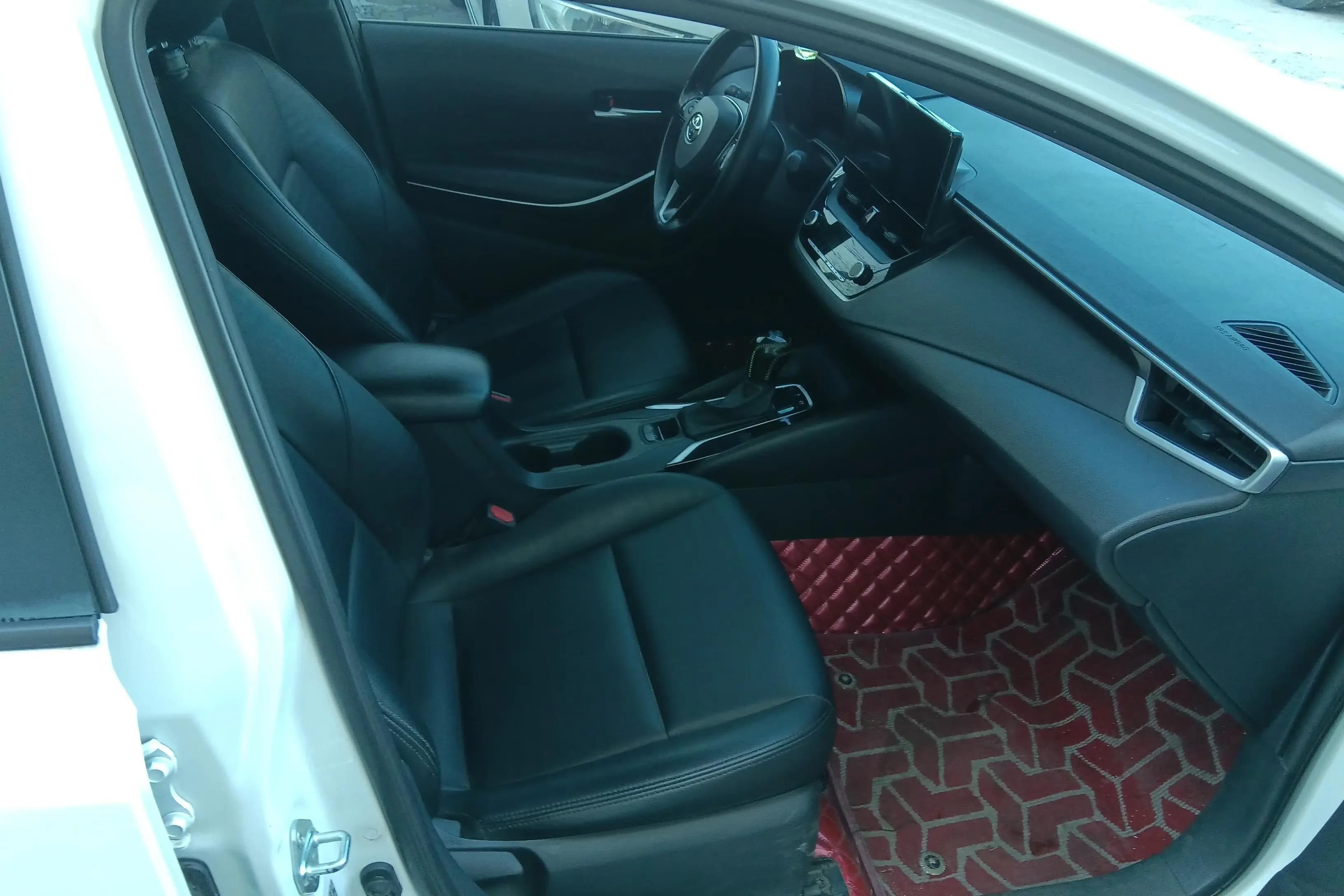Toyota Corolla 2023 г. 48204 км. — фото 11