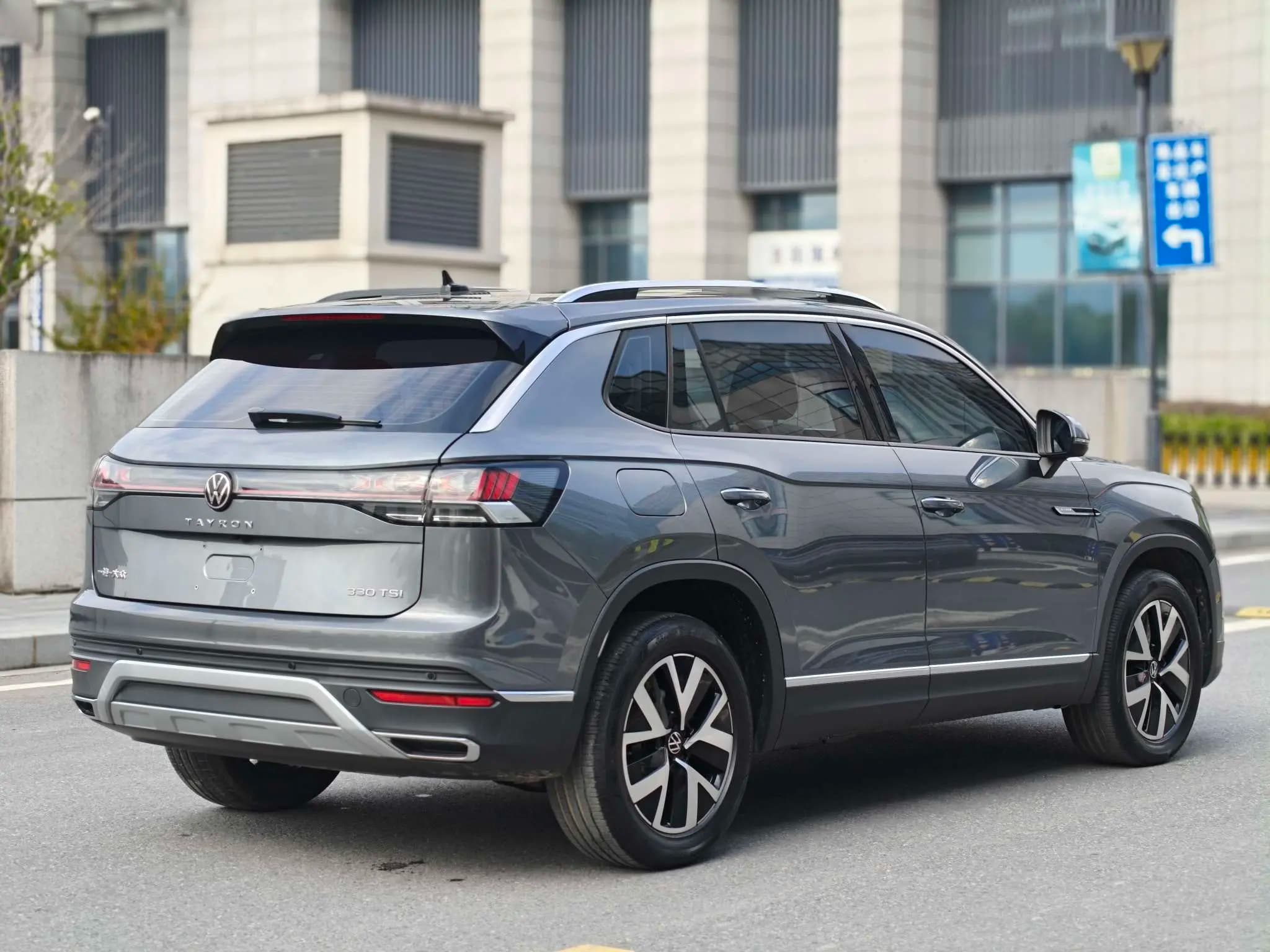 Volkswagen Tayron 2023 г. 27049 км. — фото 6
