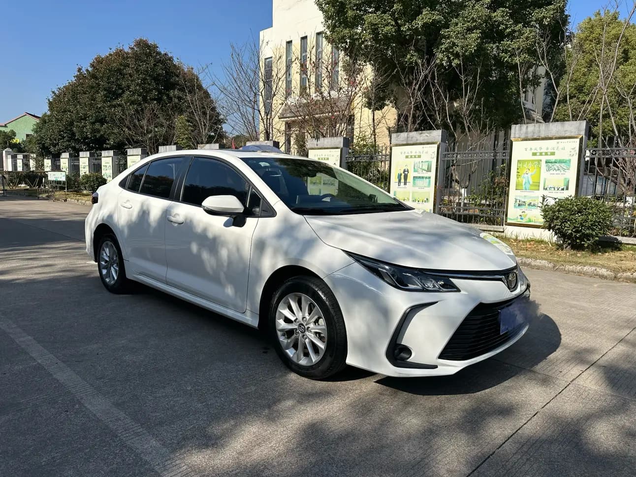 Toyota Corolla 2021 г. 40105 км. — фото 3