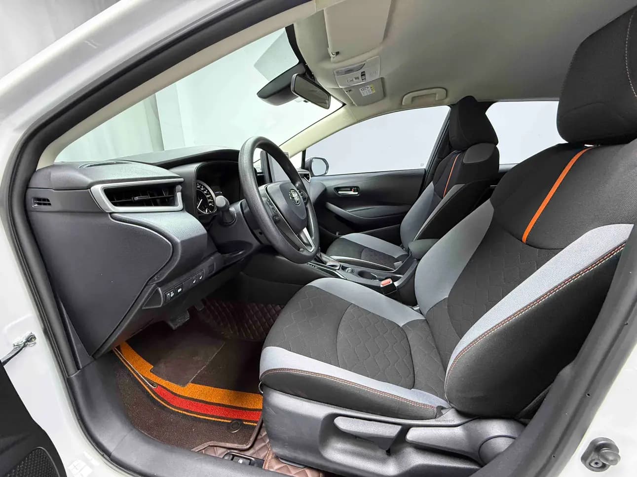 Toyota Corolla 2022 г. 37107 км. — фото 16