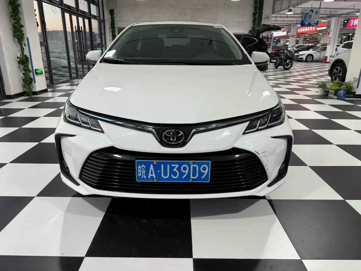 Toyota Corolla 2022 г. 49099 км. — фото 2