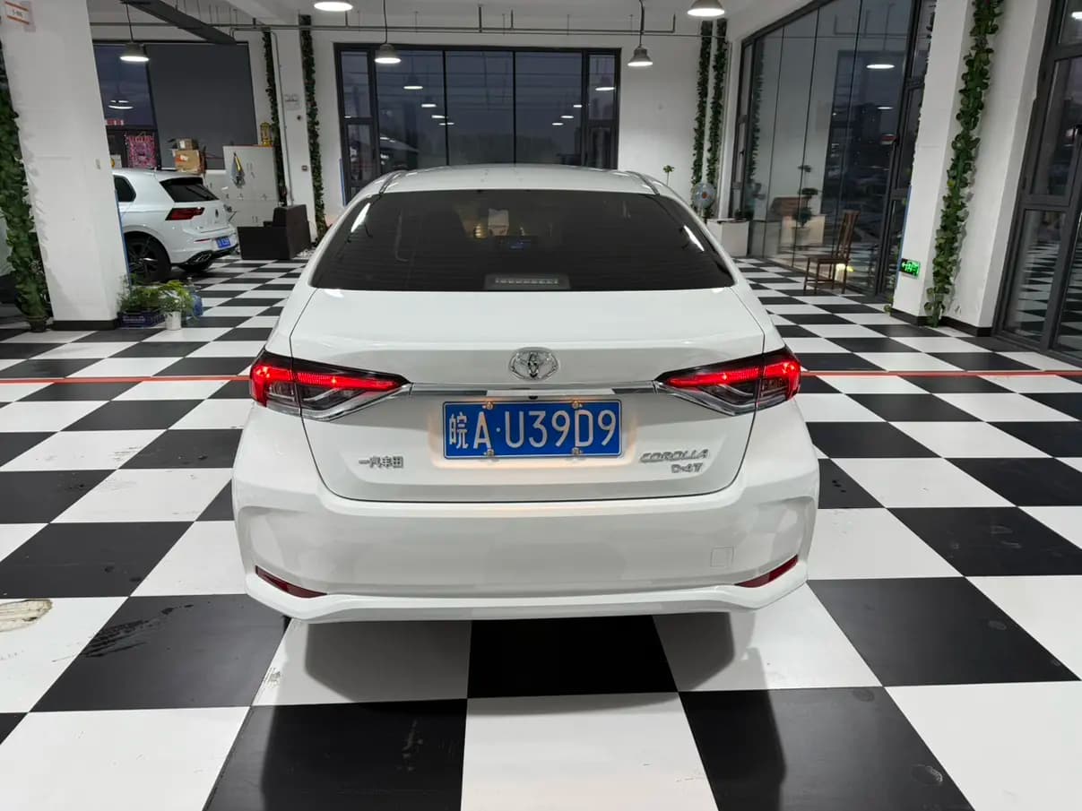 Toyota Corolla 2022 г. 49099 км. — фото 5