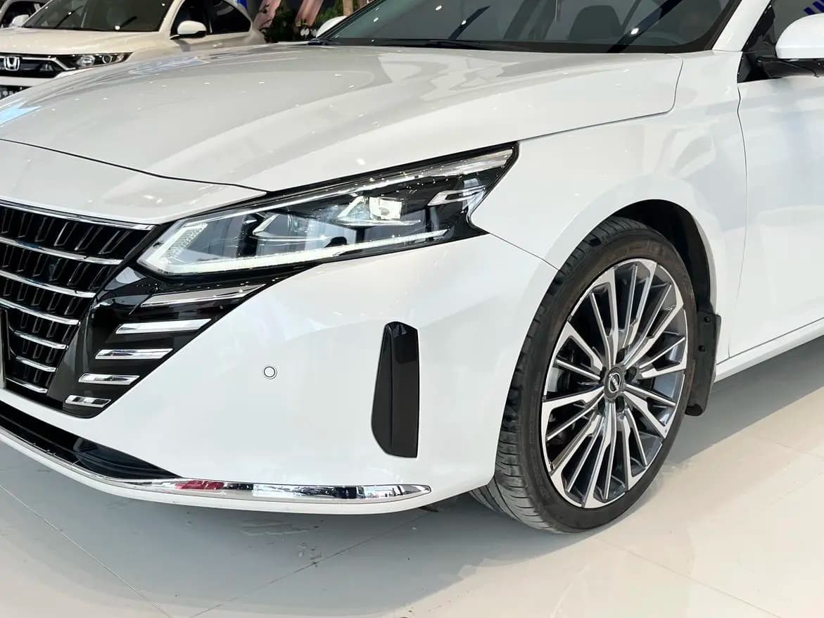 Nissan Altima 2022 г. 22617 км. — фото 4