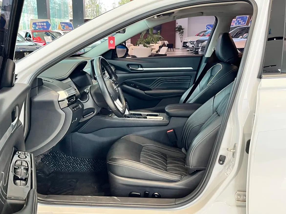 Nissan Altima 2022 г. 22617 км. — фото 10