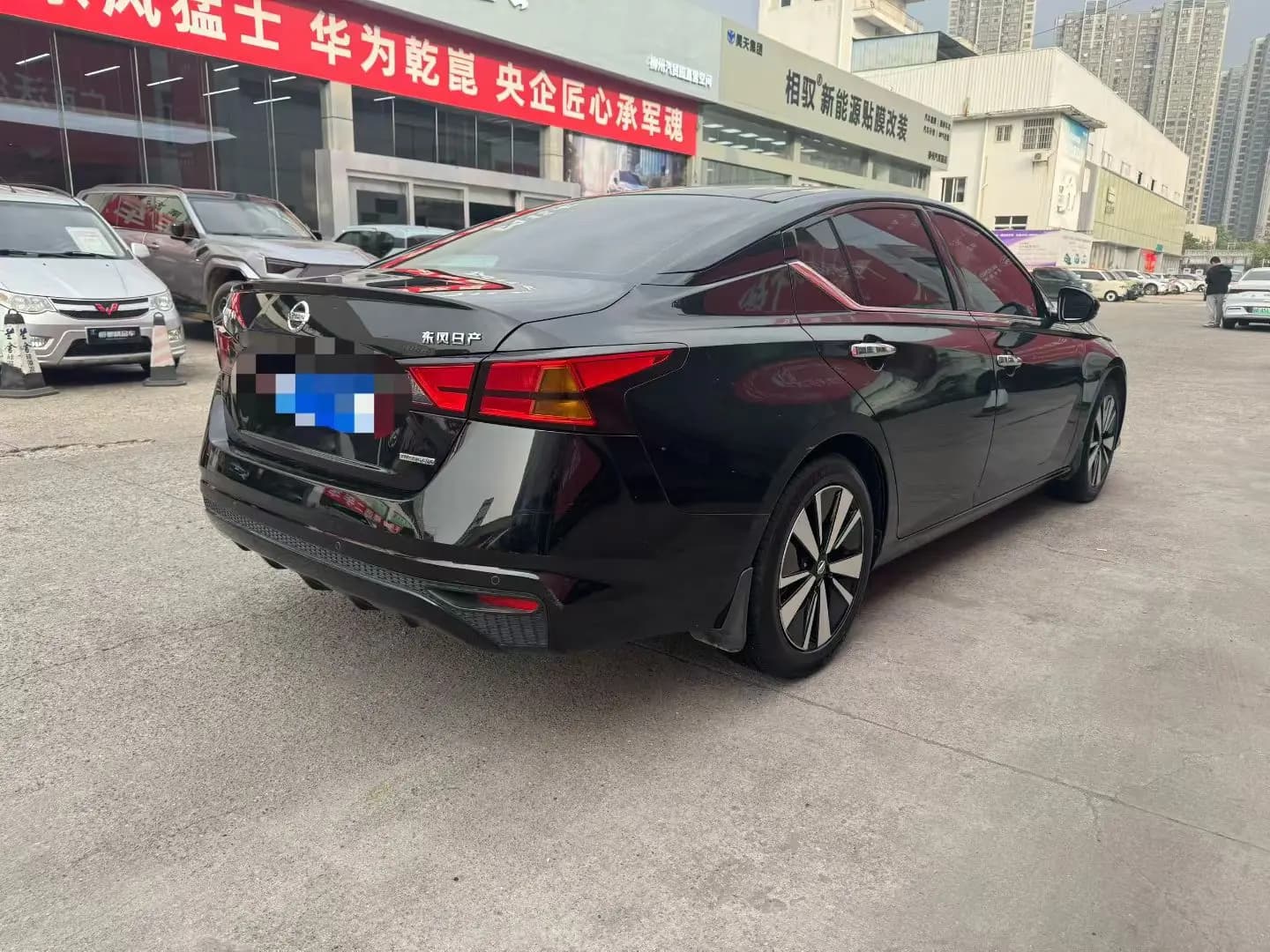 Nissan Altima 2022 г. 56211 км. — фото 4