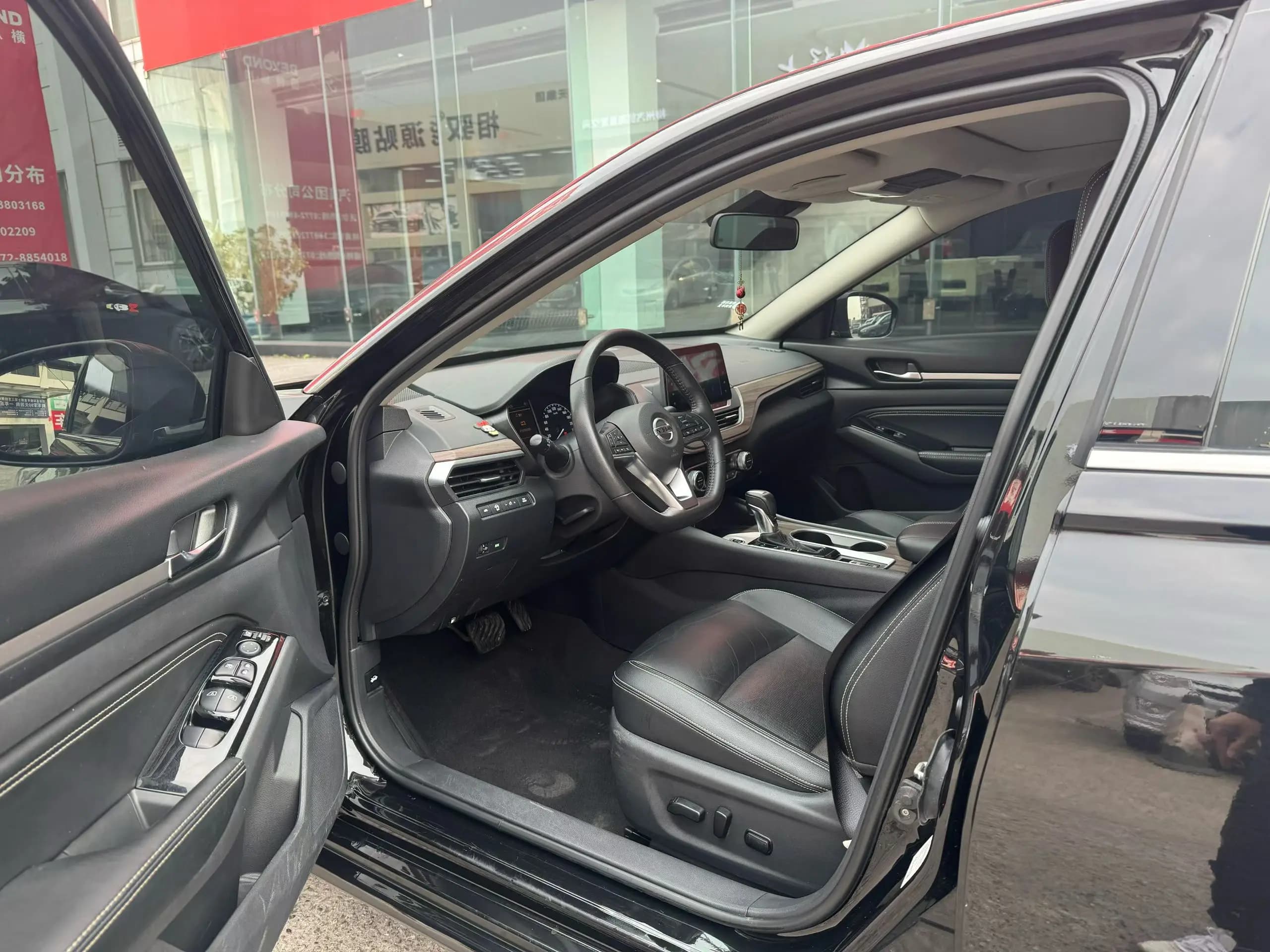 Nissan Altima 2022 г. 56211 км. — фото 6