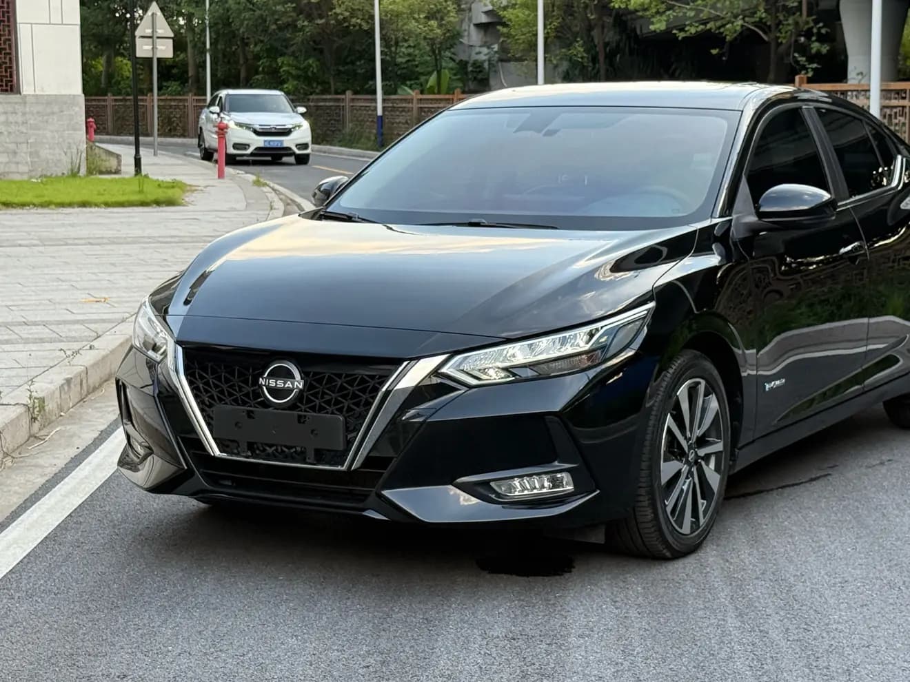 Nissan Sylphy 2022 г. 60107 км. — фото 3