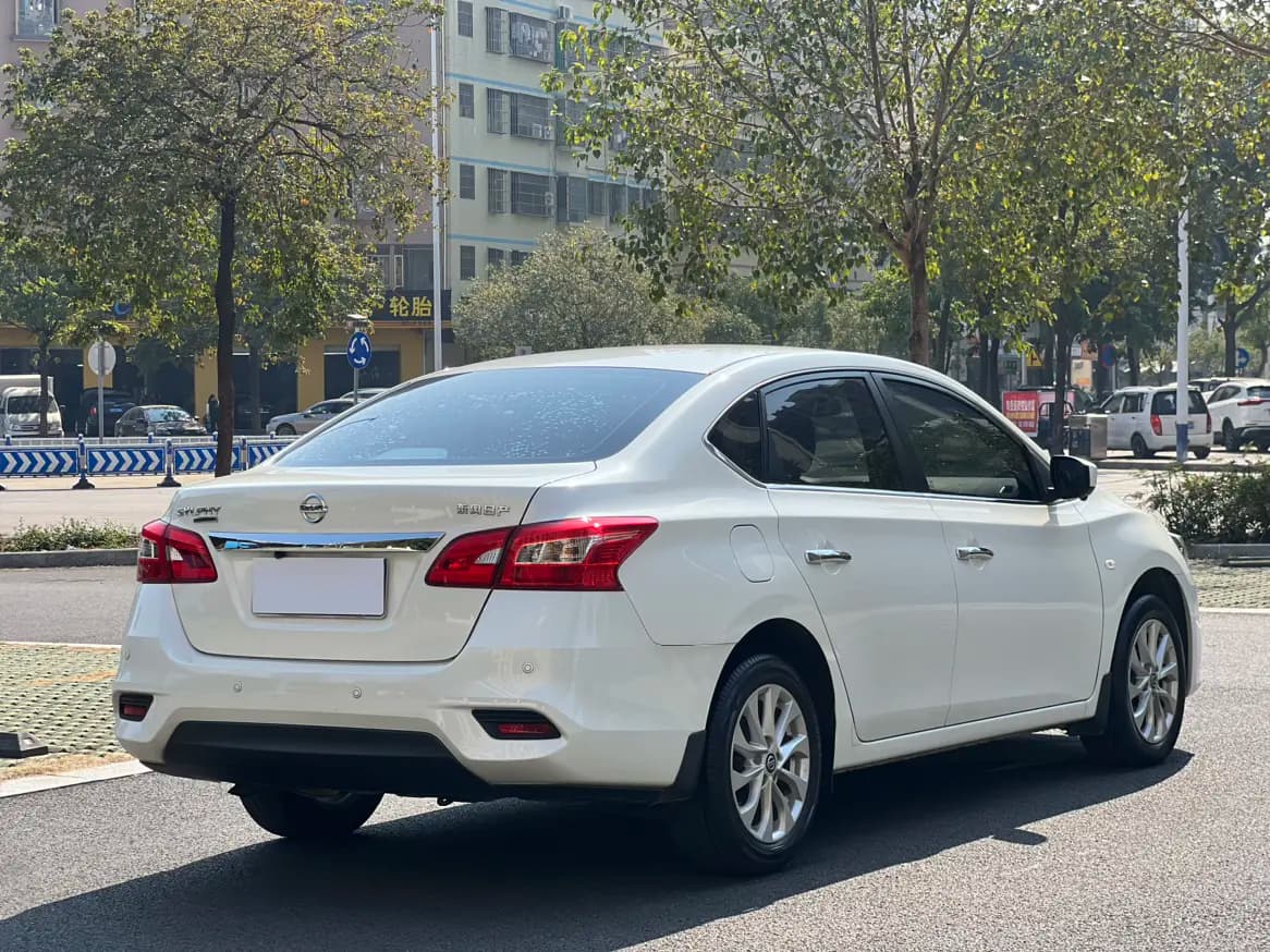 Nissan Sylphy 2021 г. 50108 км. — фото 4