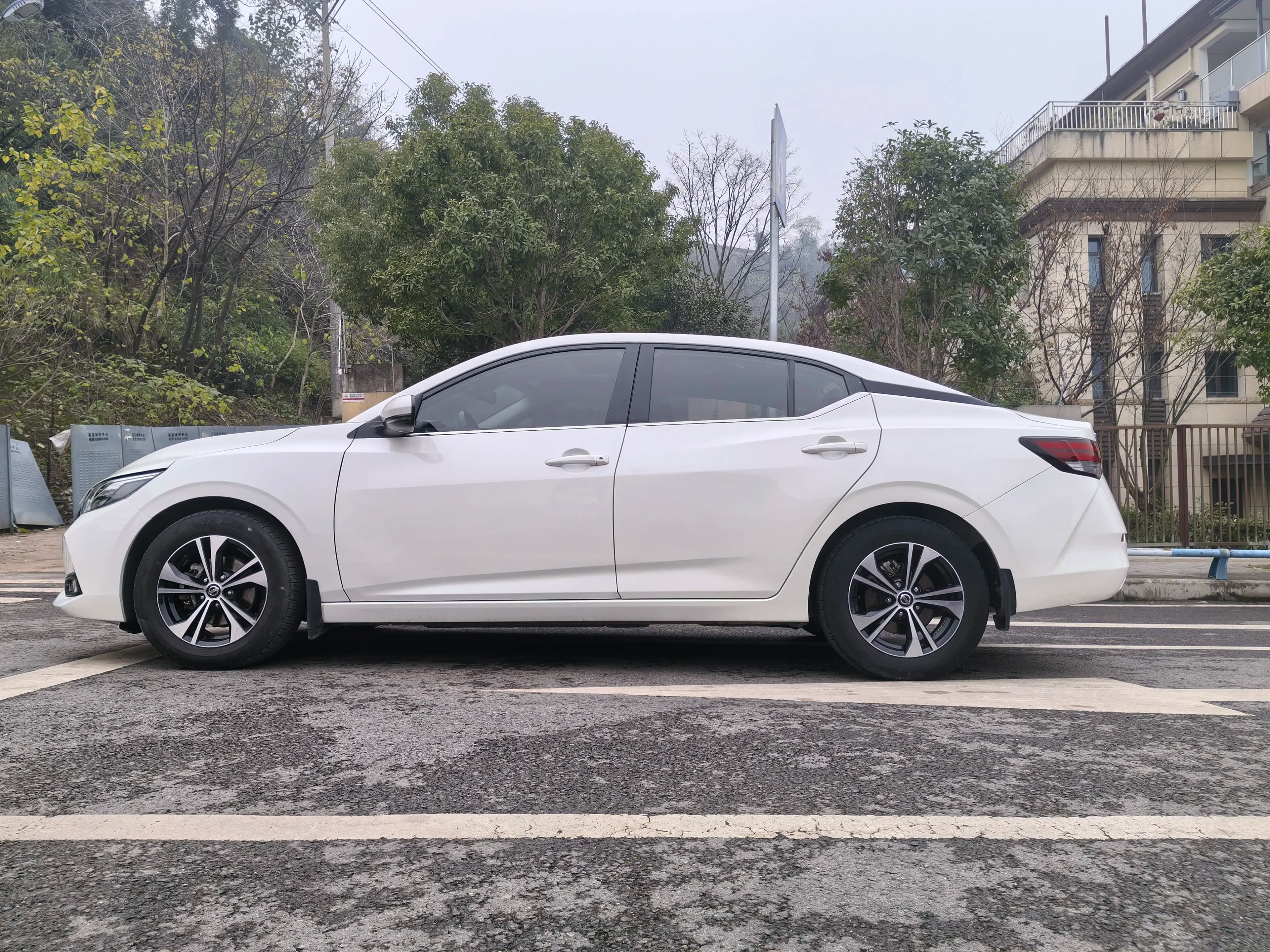 Nissan Sylphy 2022 г. 70113 км. — фото 2