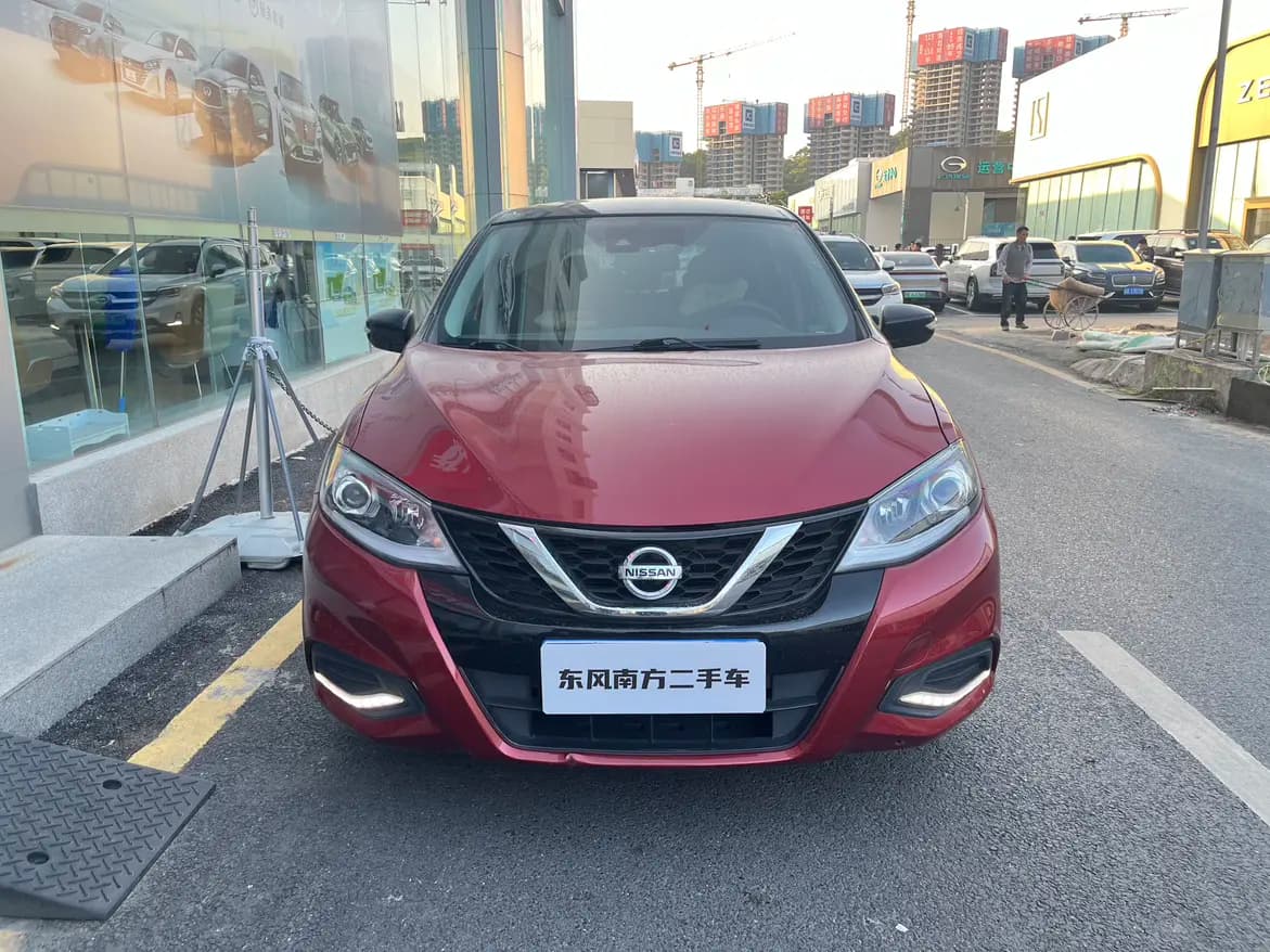 Nissan Tiida 2021 г. 61780 км. — фото 2