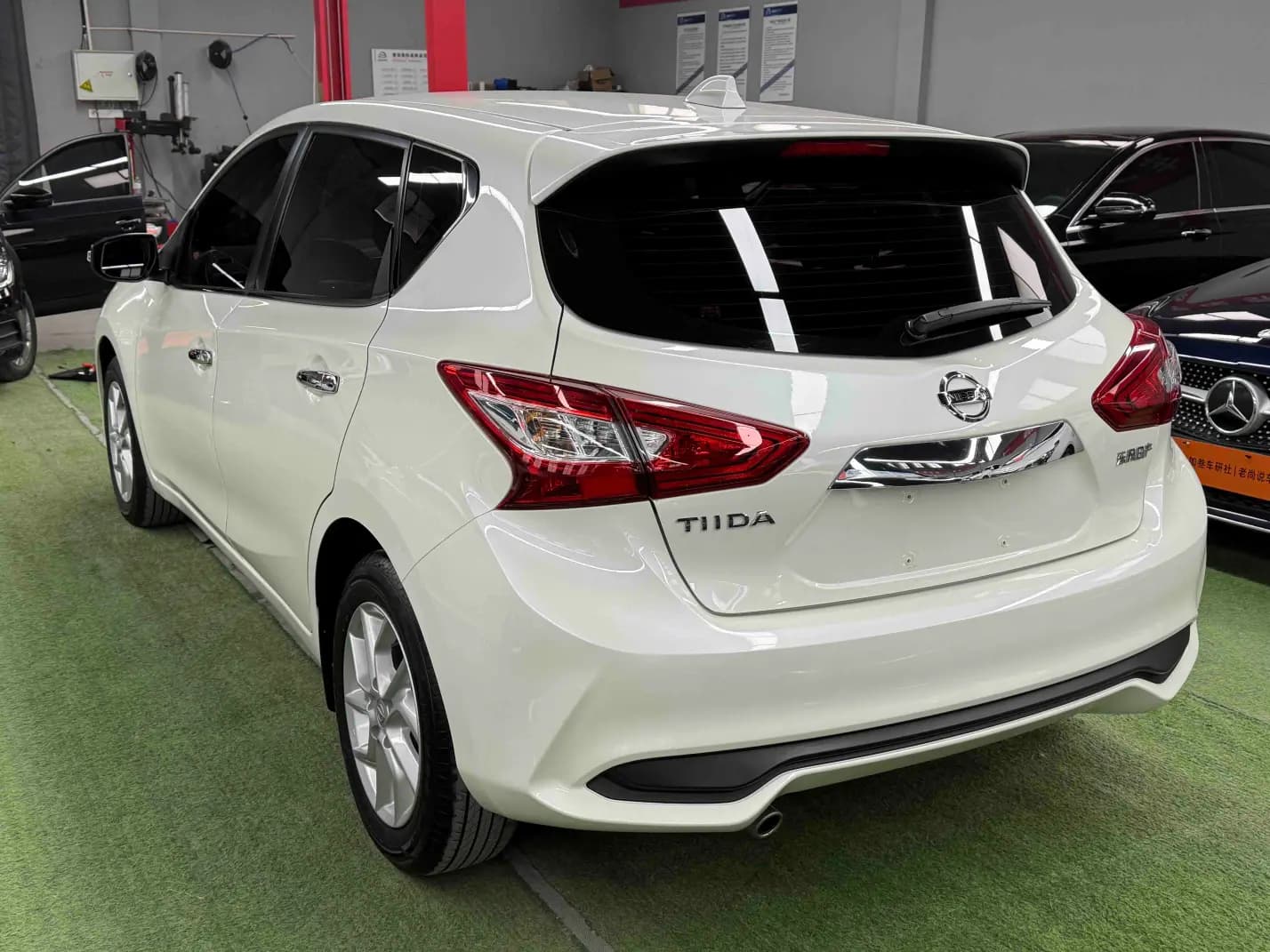 Nissan Tiida 2023 г. 24141 км. — фото 4