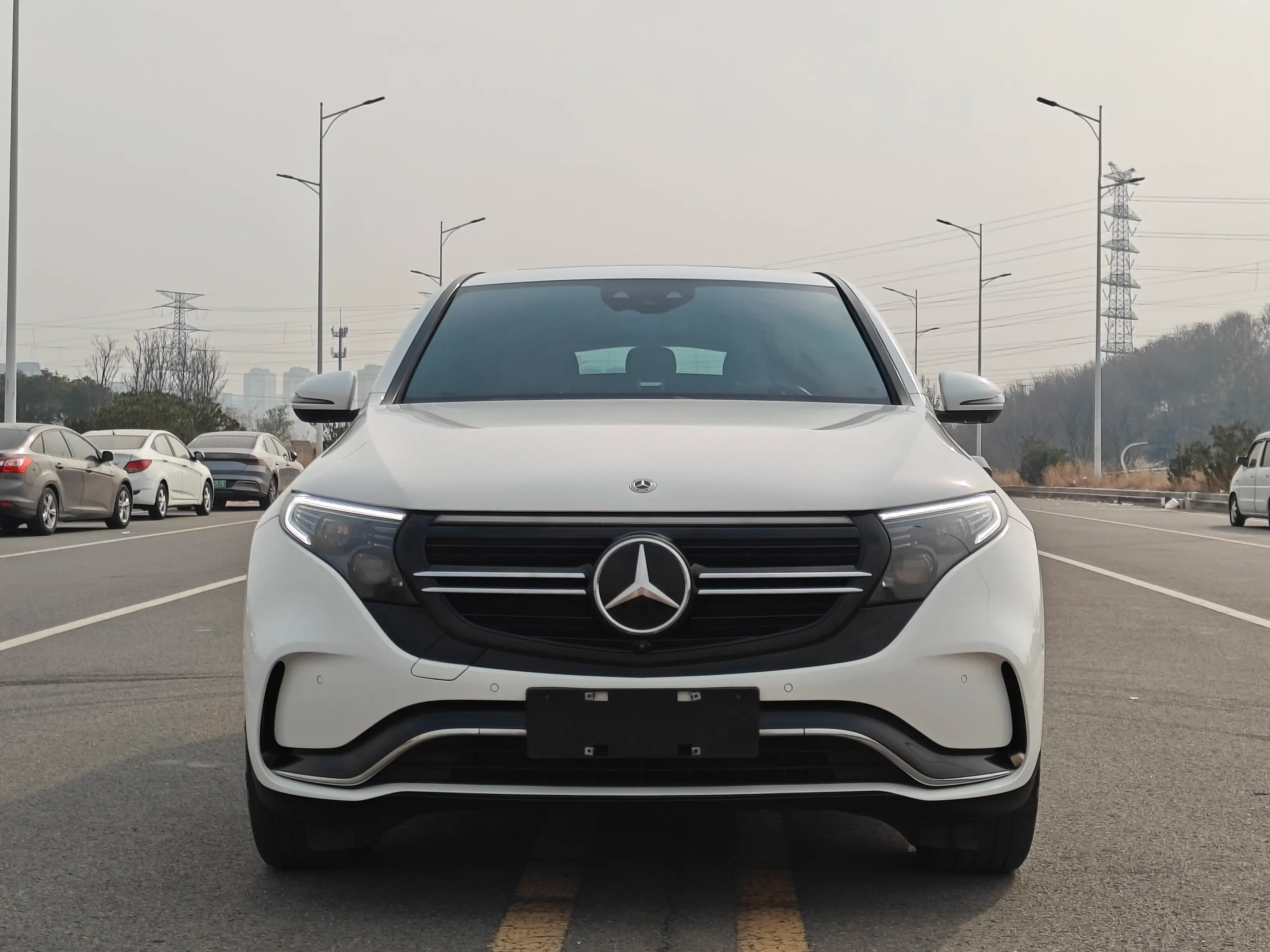 Mercedes-Benz EQC 2023 г. 55091 км. — фото 2