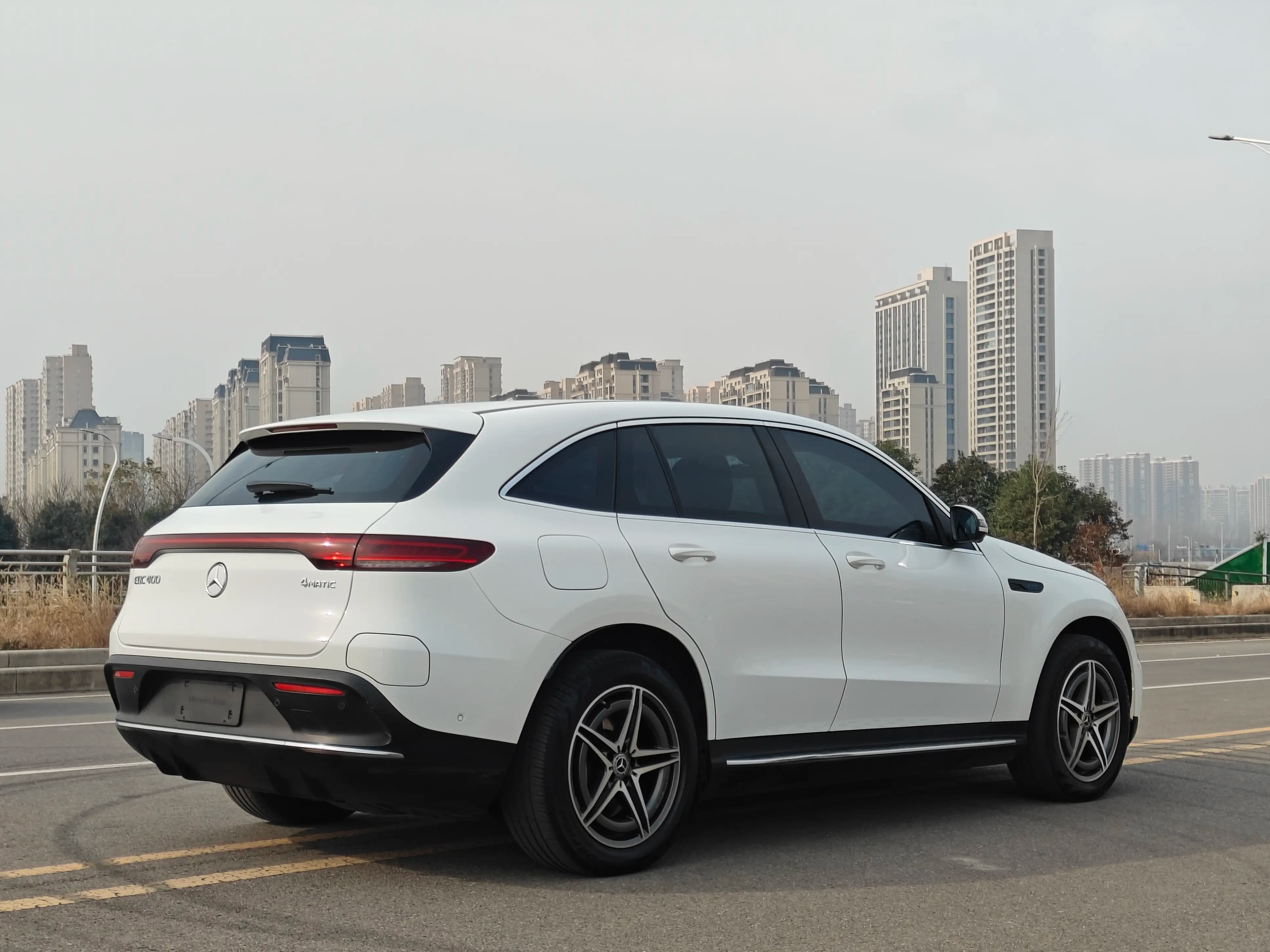 Mercedes-Benz EQC 2023 г. 55091 км. — фото 6