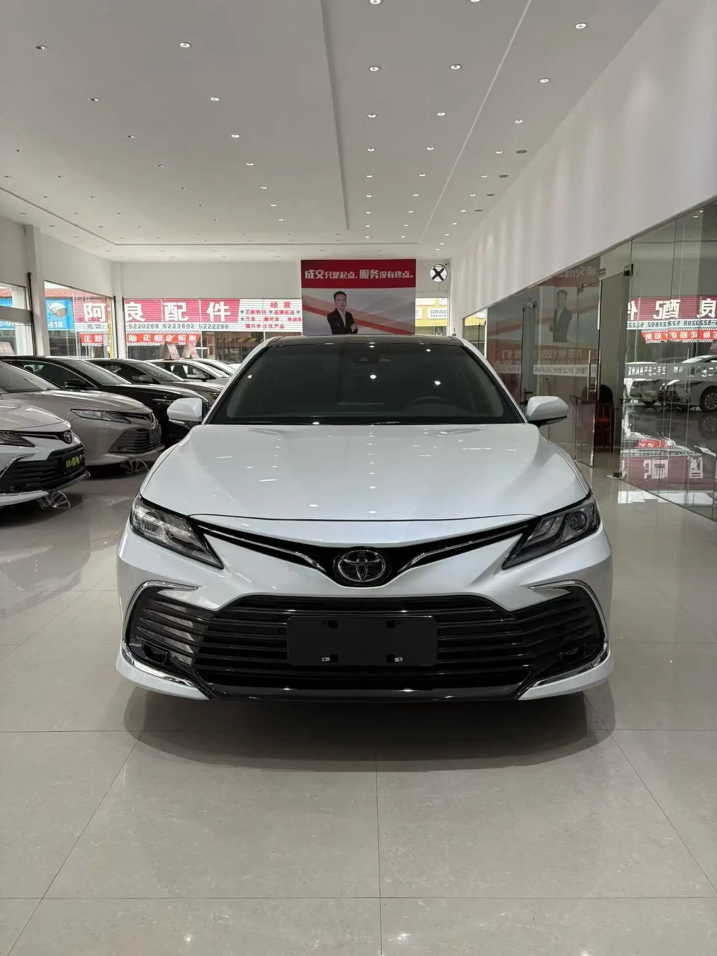 Toyota Camry 2021 г. 77000 км. — фото 2
