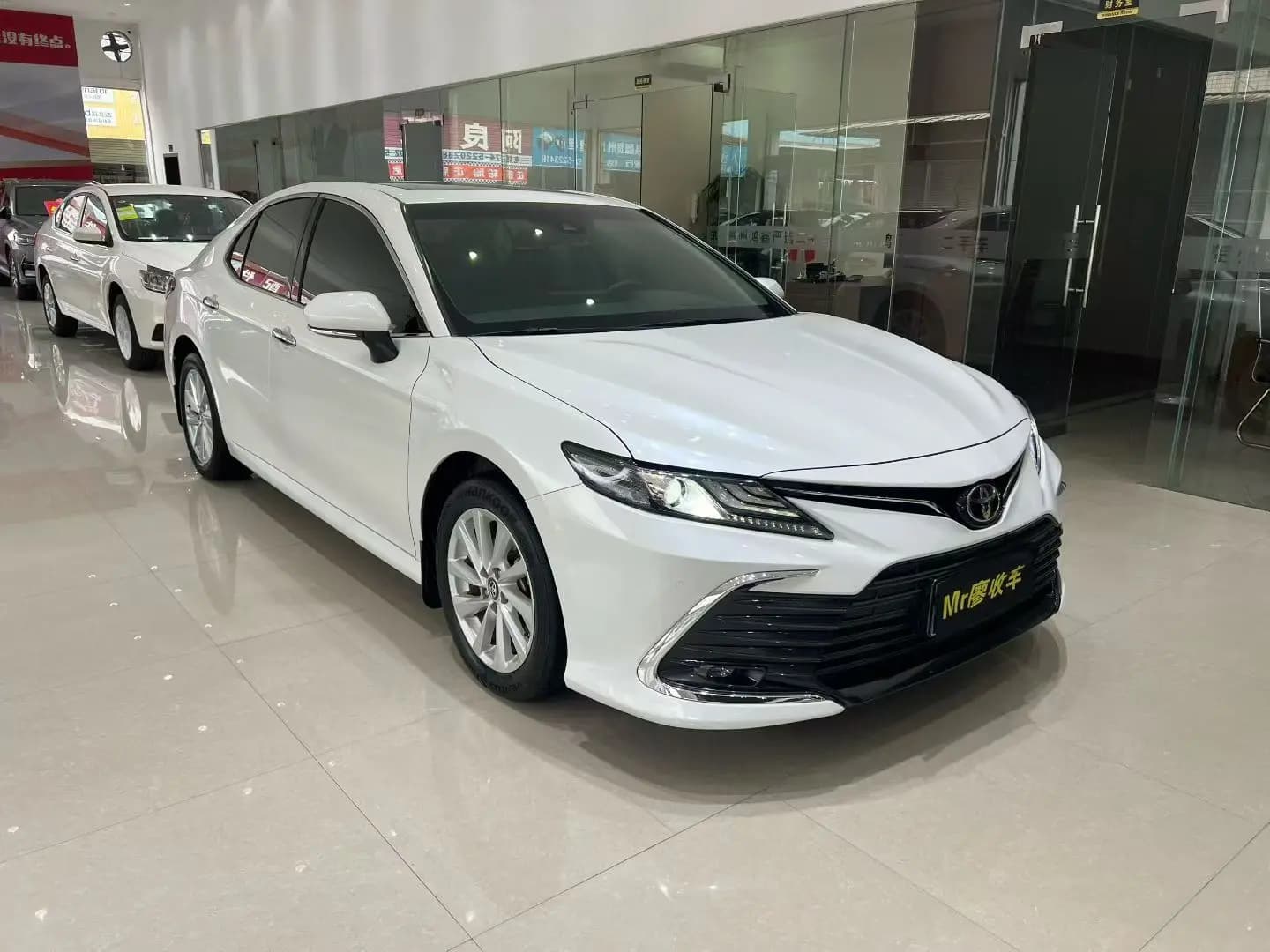 Toyota Camry 2021 г. 48079 км. — фото 3