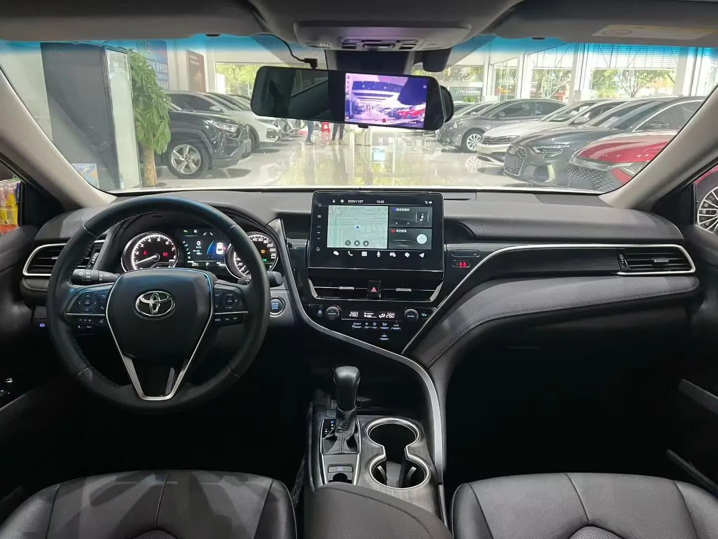 Toyota Camry 2021 г. 48079 км. — фото 7
