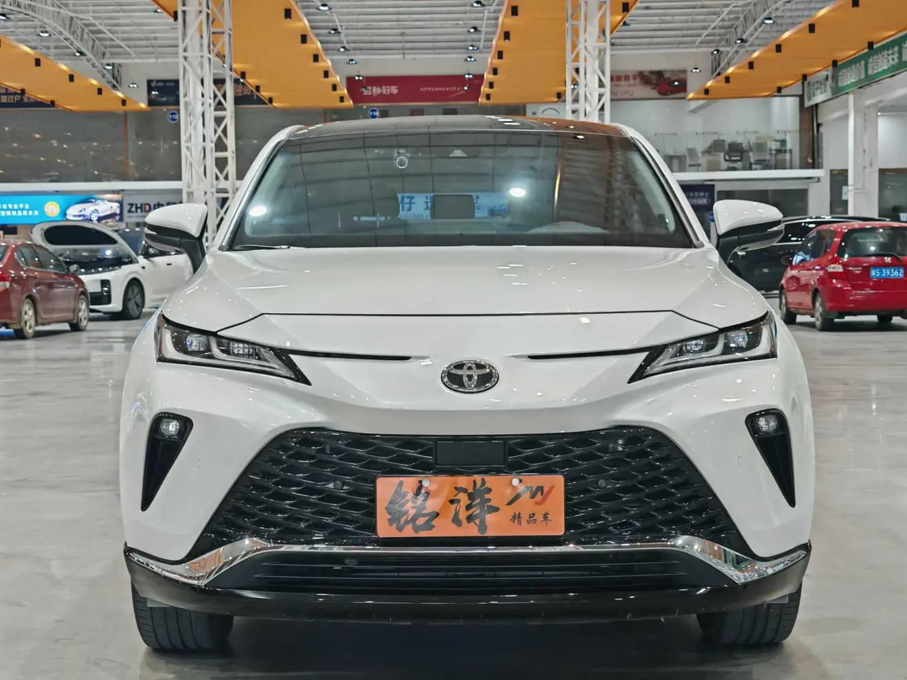 Toyota Venza 2023 г. 49083 км. — фото 2