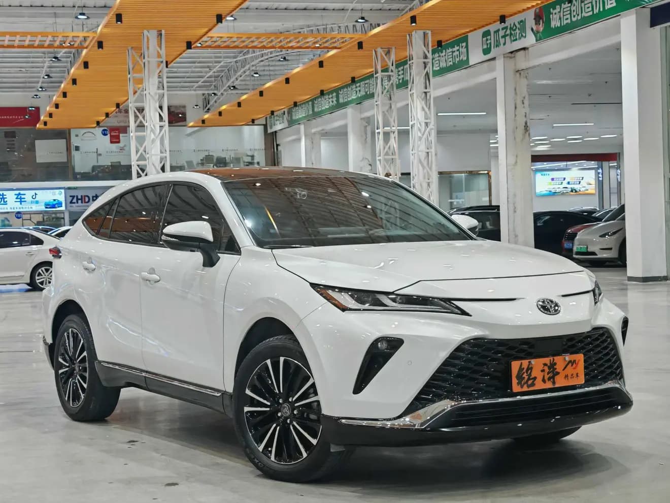 Toyota Venza 2023 г. 49083 км. — фото 3