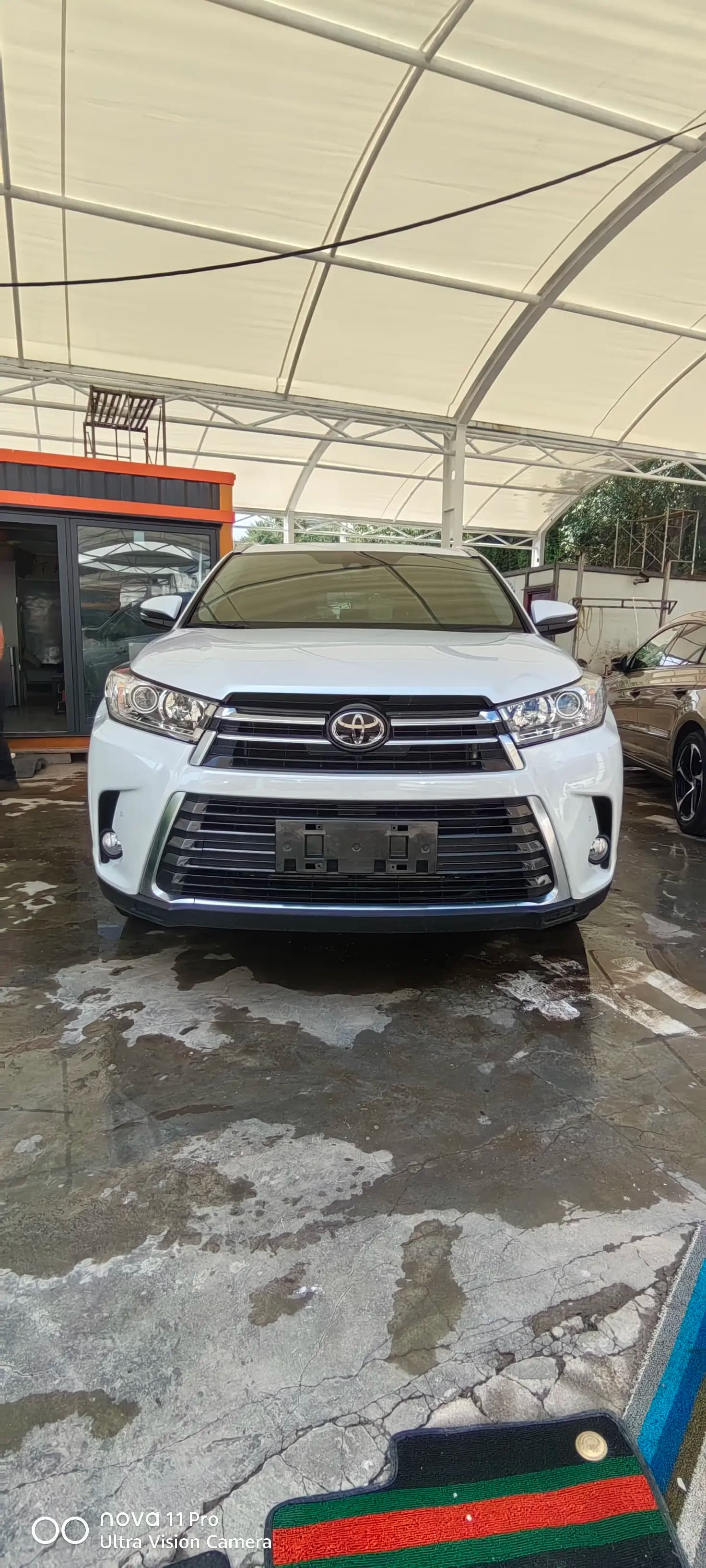Toyota Highlander 2.0 4WD AT (220 л.с.) 2021 г. 48001 км — фото 2