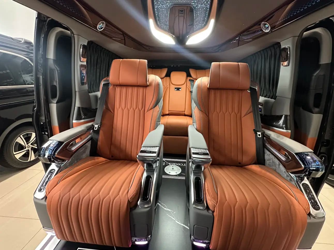 Mercedes-Benz Vito 2025 г. 251 км. — фото 10