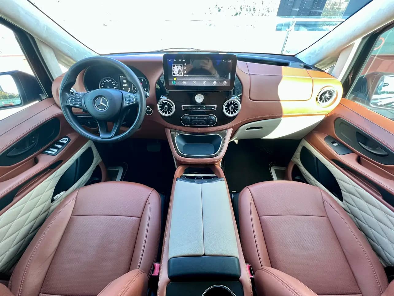Mercedes-Benz Vito 2023 г. 61000 км. — фото 11