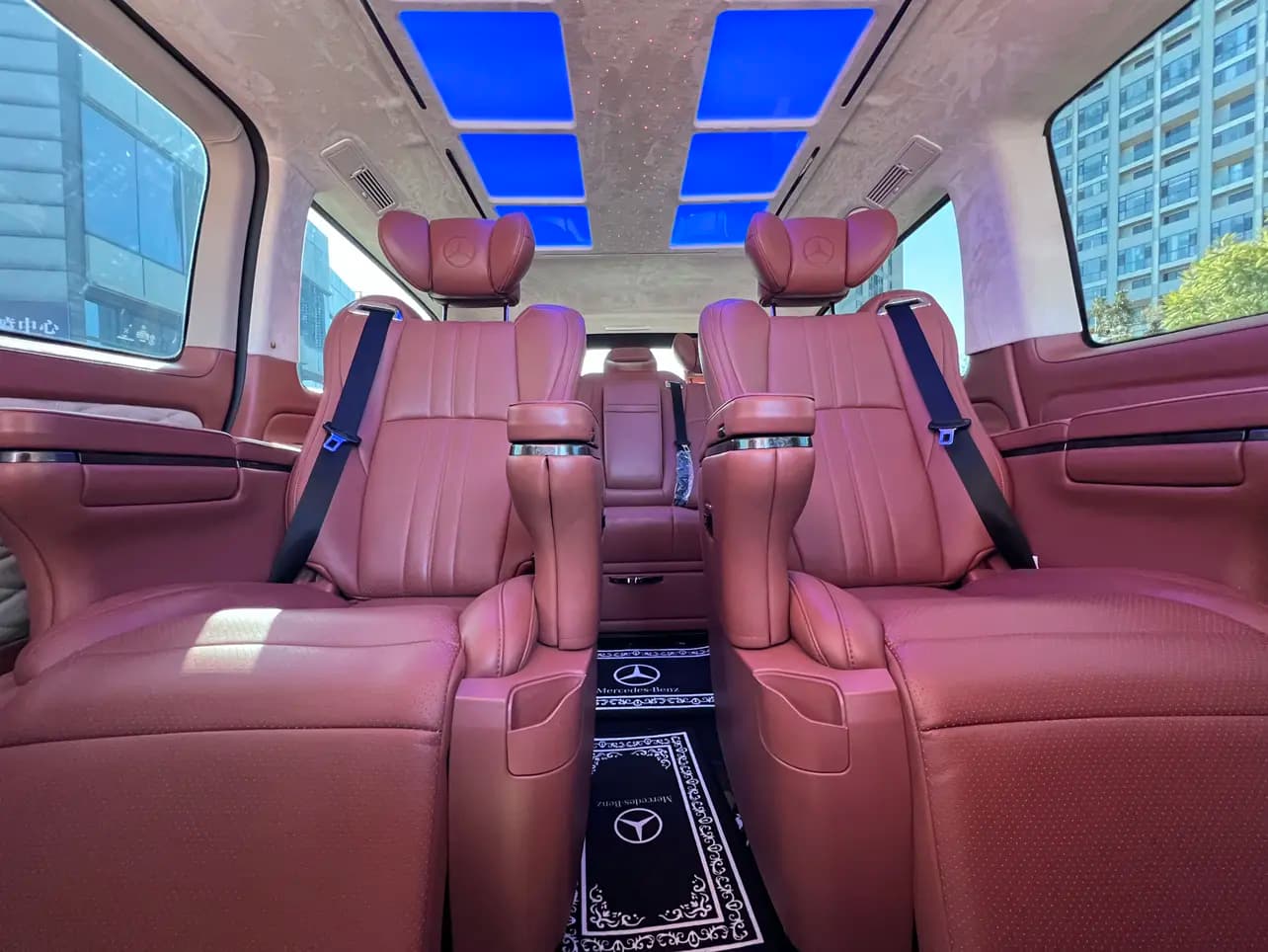 Mercedes-Benz Vito 2023 г. 61000 км. — фото 19