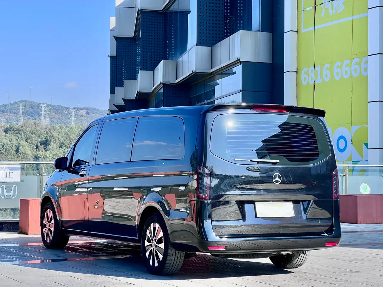 Mercedes-Benz Vito 2023 г. 61000 км. — фото 5