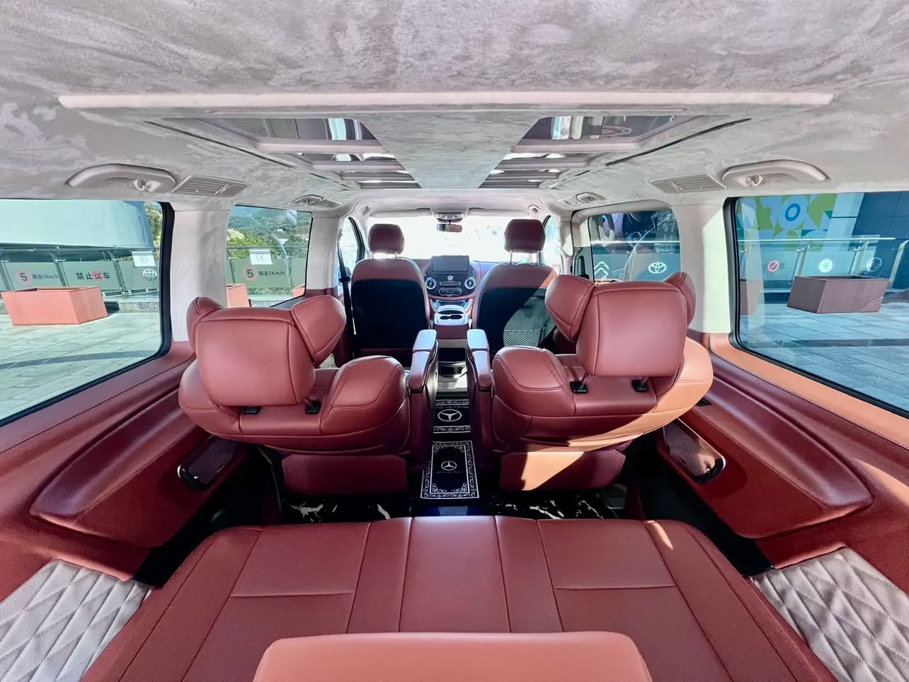 Mercedes-Benz Vito 2023 г. 61000 км. — фото 10