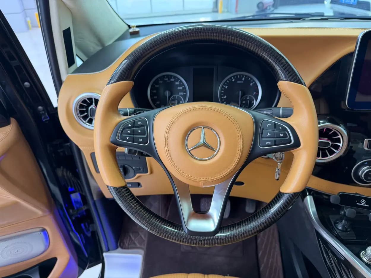 Mercedes-Benz Vito 2022 г. 95000 км. — фото 17