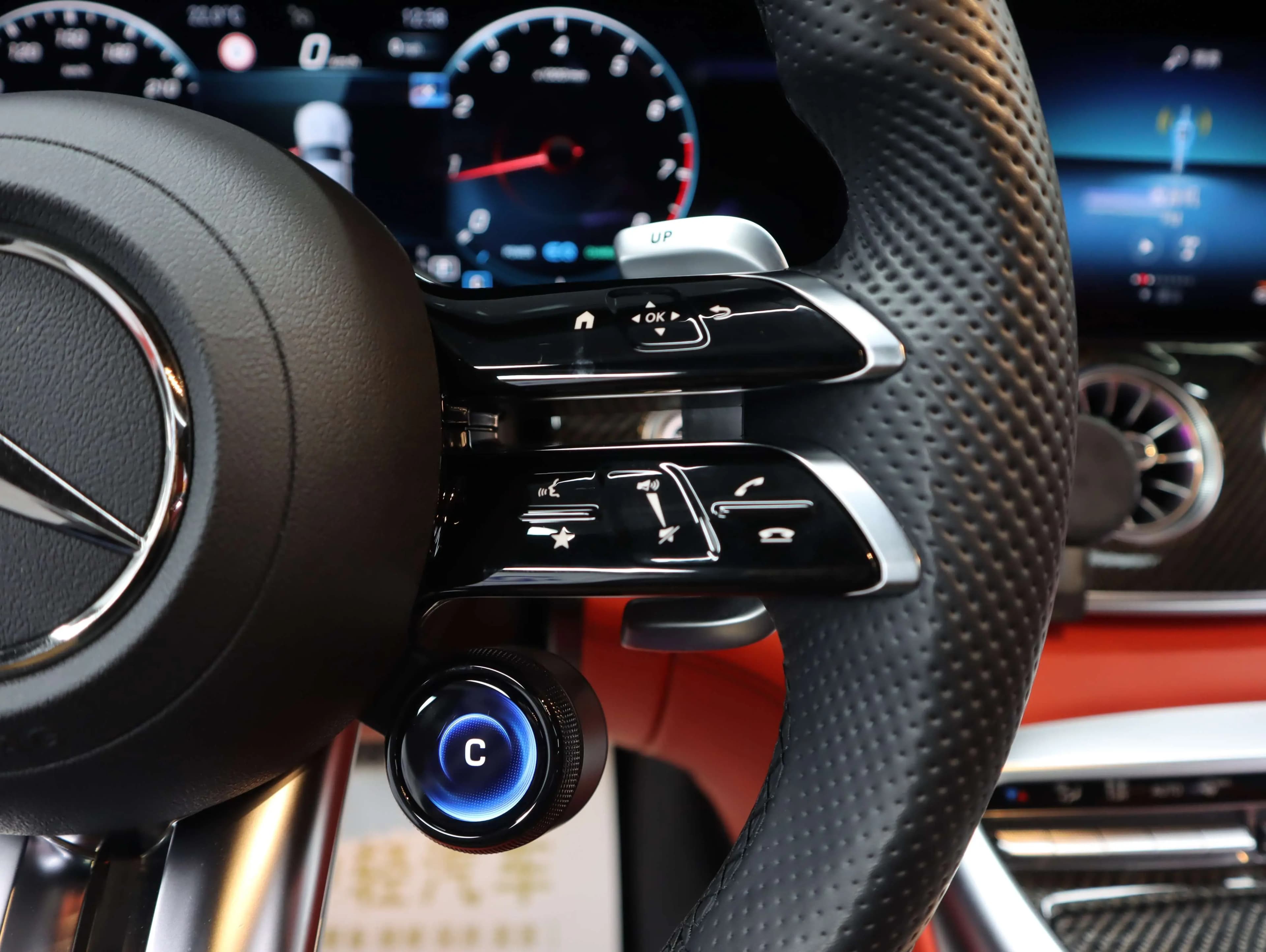 Mercedes-Benz AMG GT 2023 г. 26079 км. — фото 21