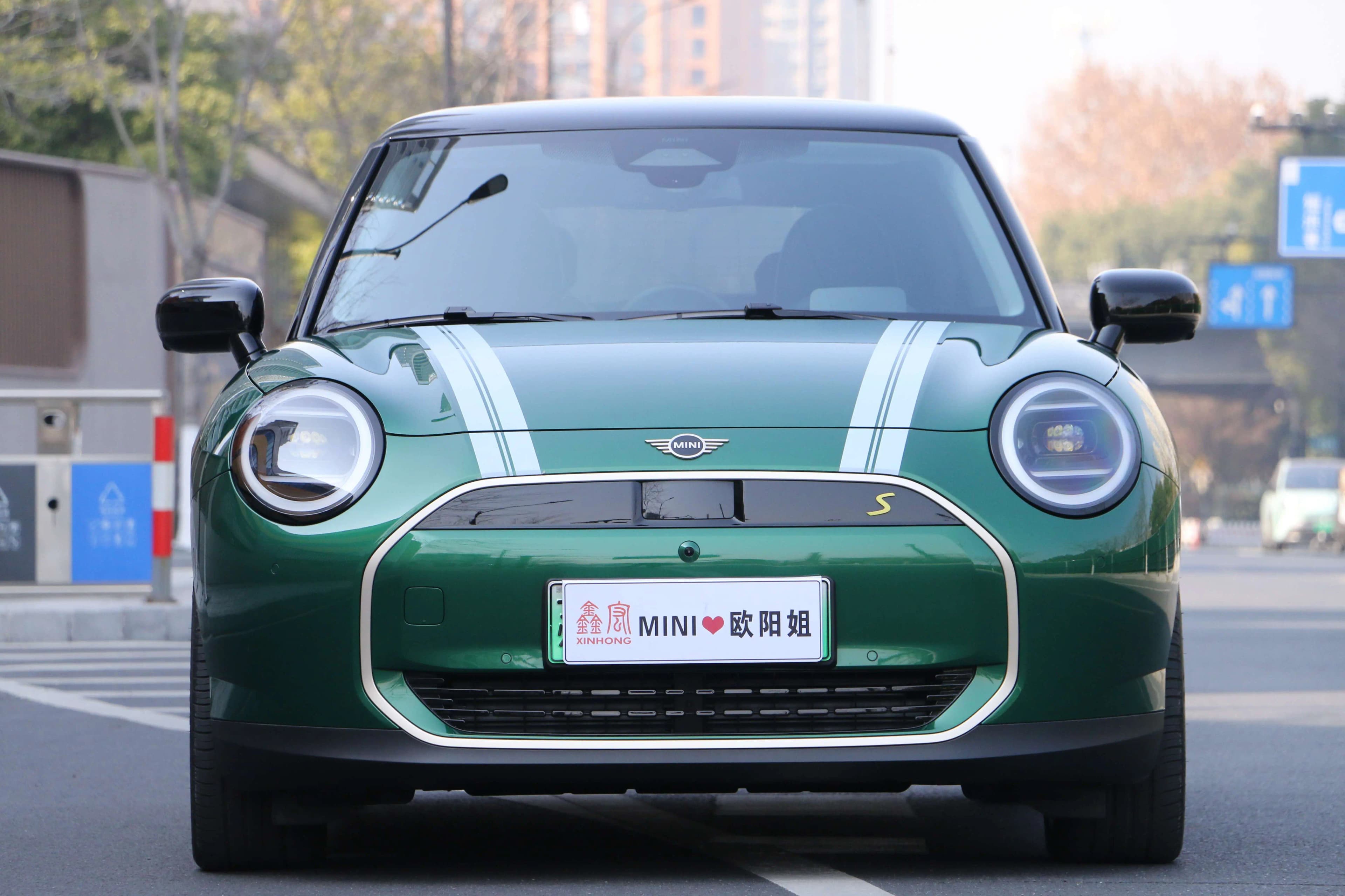 MINI ELECTRIC  COOPER 2025 г. 15015 км. — фото 2